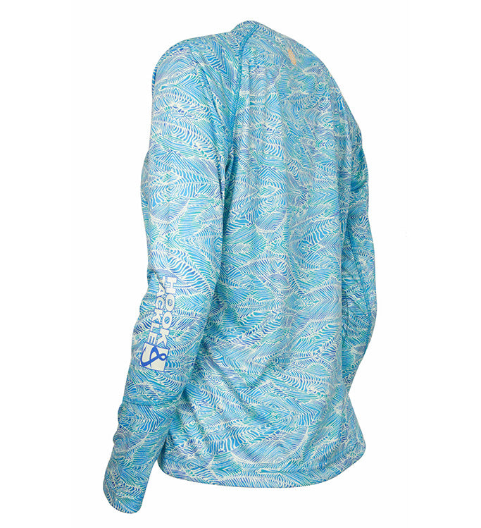 Women's Hook & Tackle Swells L/S UV fishing shirt in light blue, designed for sun protection and outdoor activities.