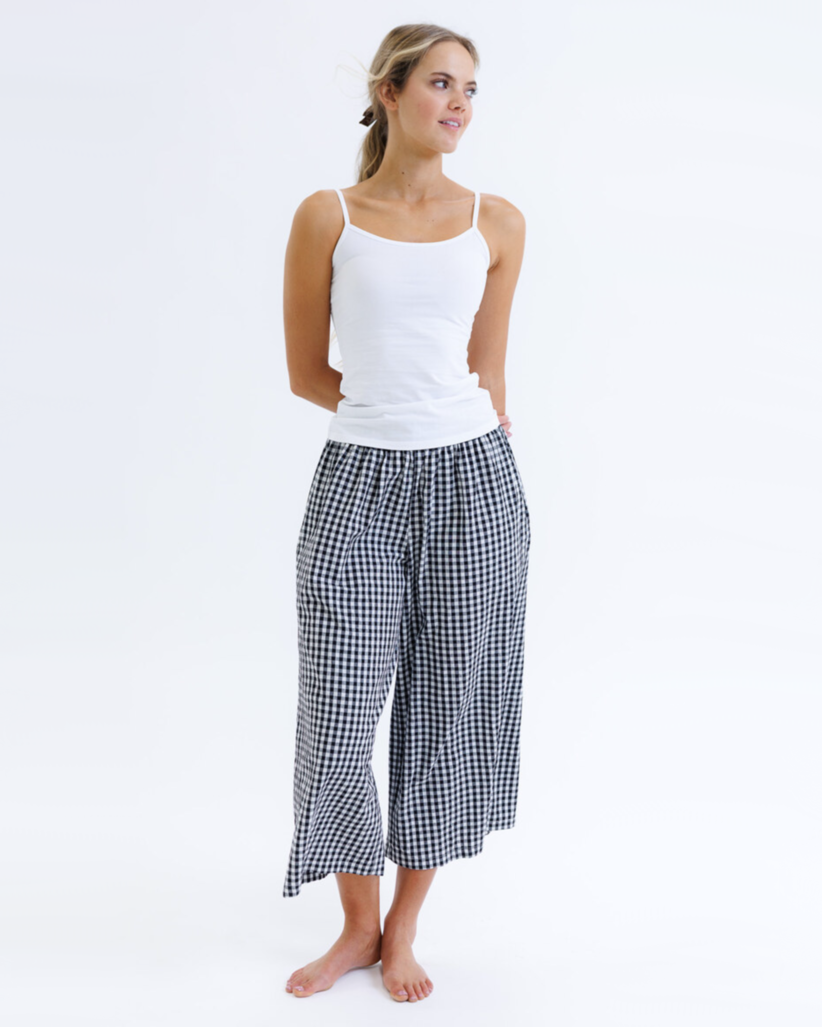 Downeast Wonder Cami tee in soft fabric, shown in a neutral color, featuring a comfortable fit and sleeveless design.