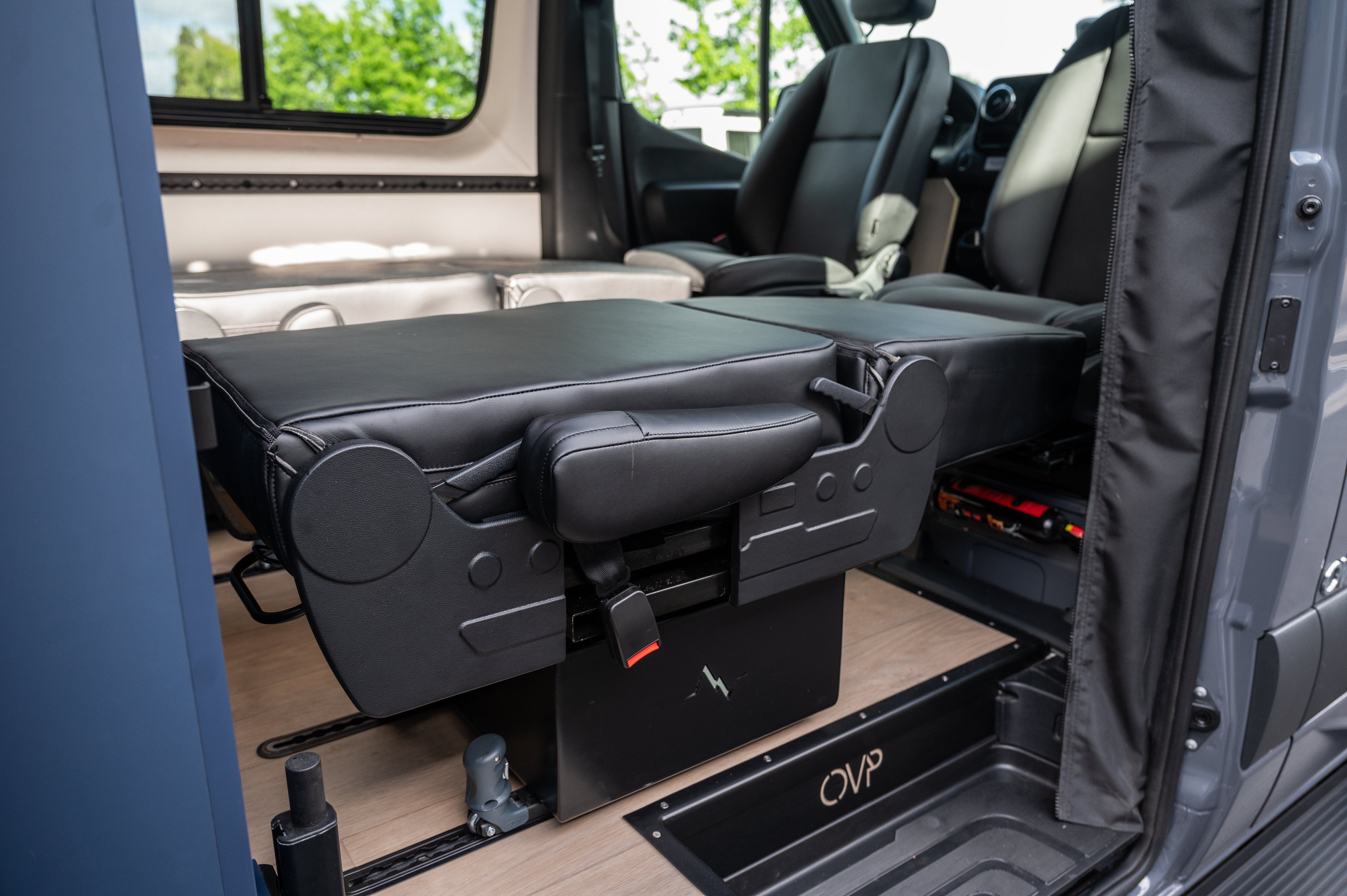 Dual-Fold Single Bench-To-Bed Seat - OVERLANDERS Outfitter