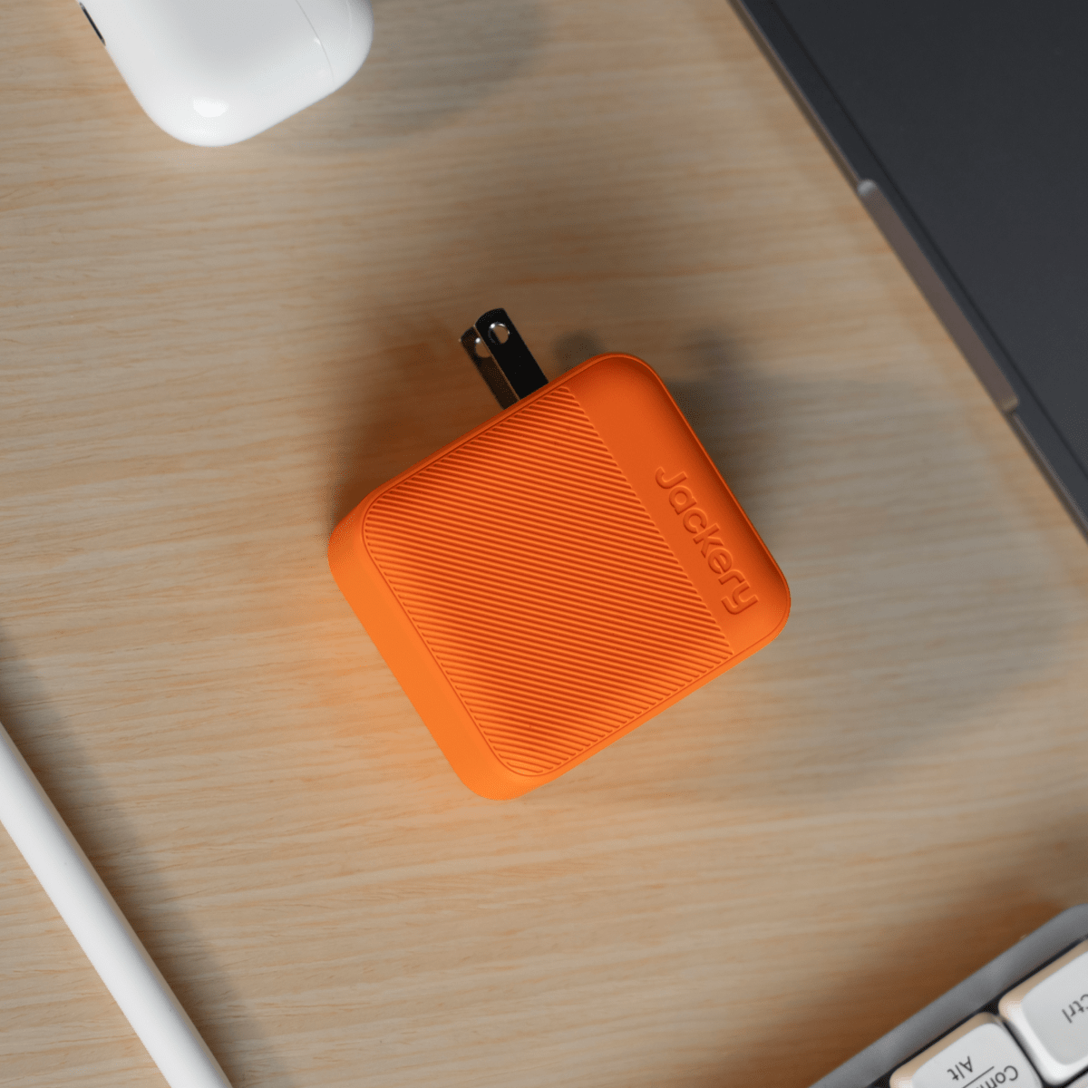 [Add-on]Jackery 102W GaN 3-Port Fast Charger - OVERLANDERS Outfitter