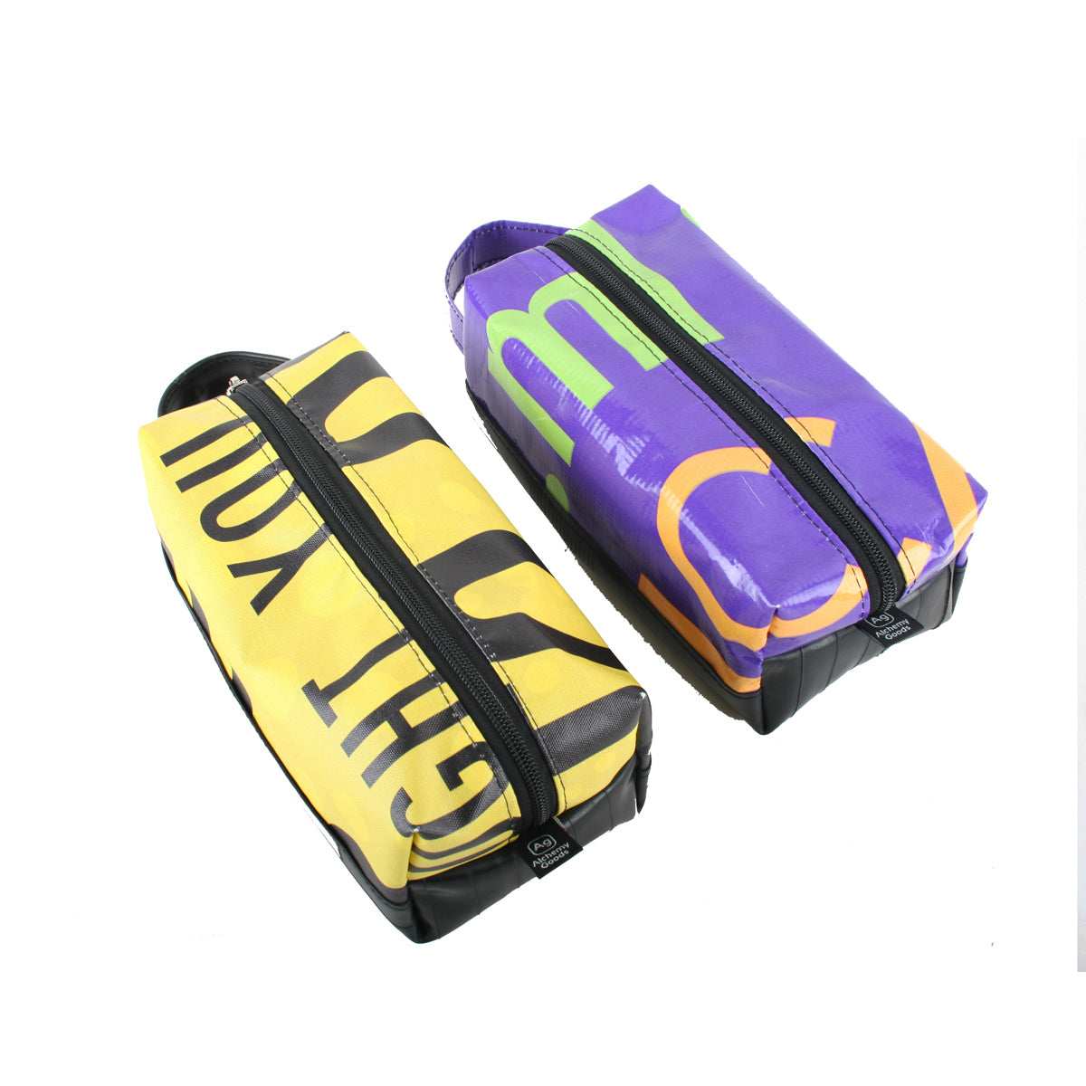 Grey Alchemy Goods Sand Point Travel Kit in ZEITBIKE Bags & Panniers, featuring compact design with multiple compartments for travel essentials.