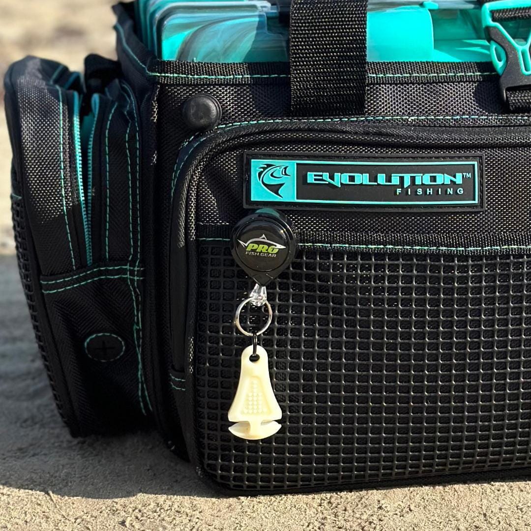 Line Cutterz ceramic blade zipper pull featuring a sleek design and durable ceramic blade for easy zipper opening.