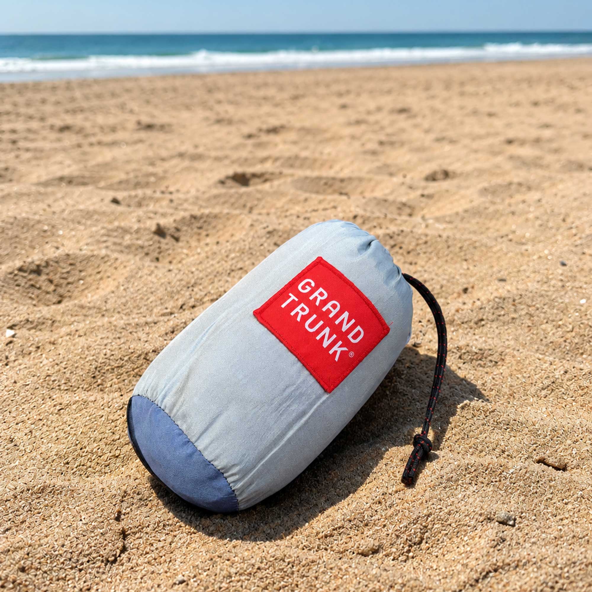 Parasheet® Beach Blanket - OVERLANDERS Outfitter