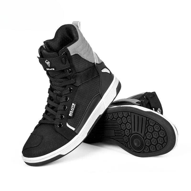 Bean's Moto Booth SULAITE™ B1 motorcycle riding shoes, durable motorcycle boots with protective design and sturdy construction.