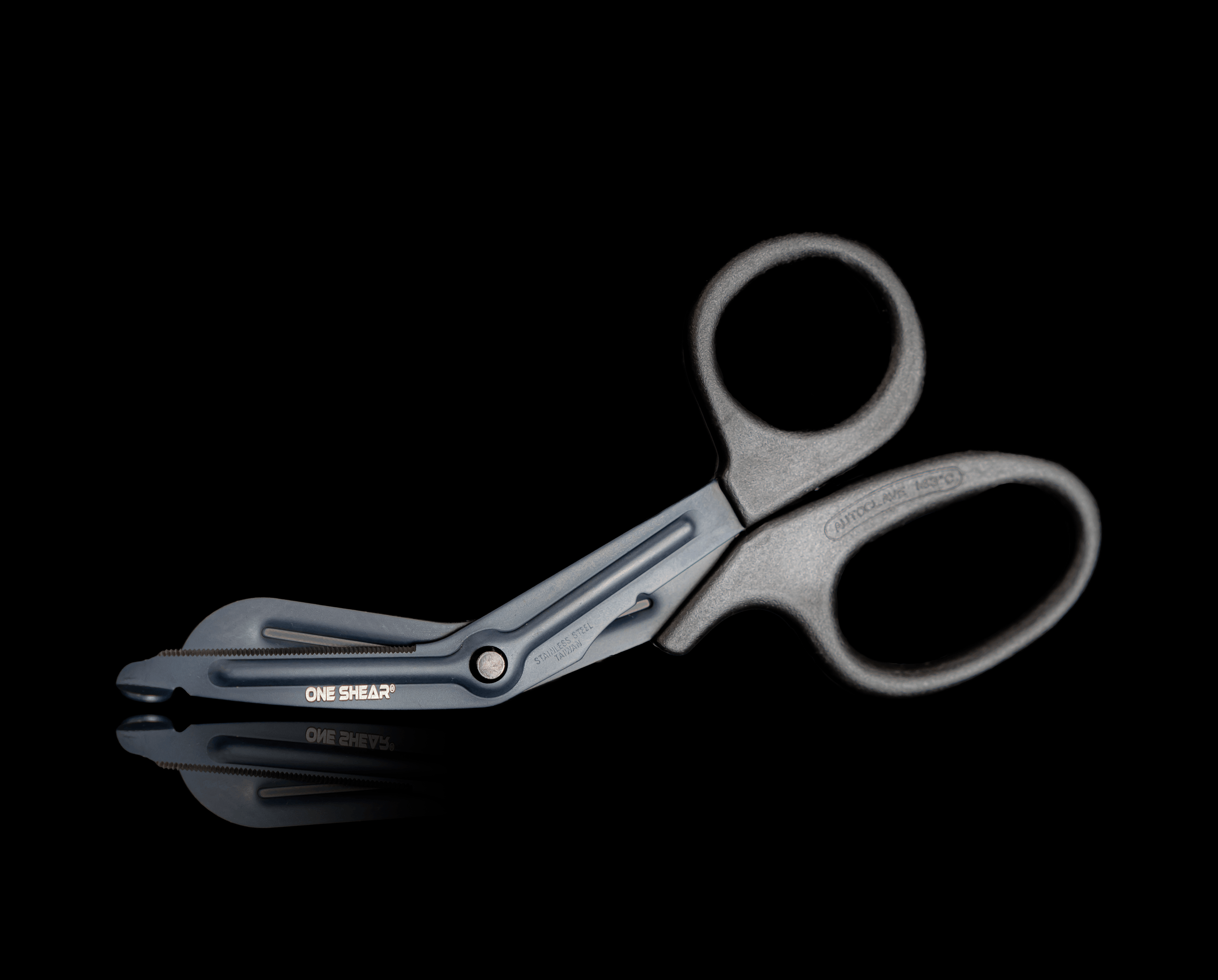 BUS (Basic Utility Shear) Light Weight Medical Scissor for EMT and First Responders| ONE SHEAR® - OVERLANDERS Outfitter