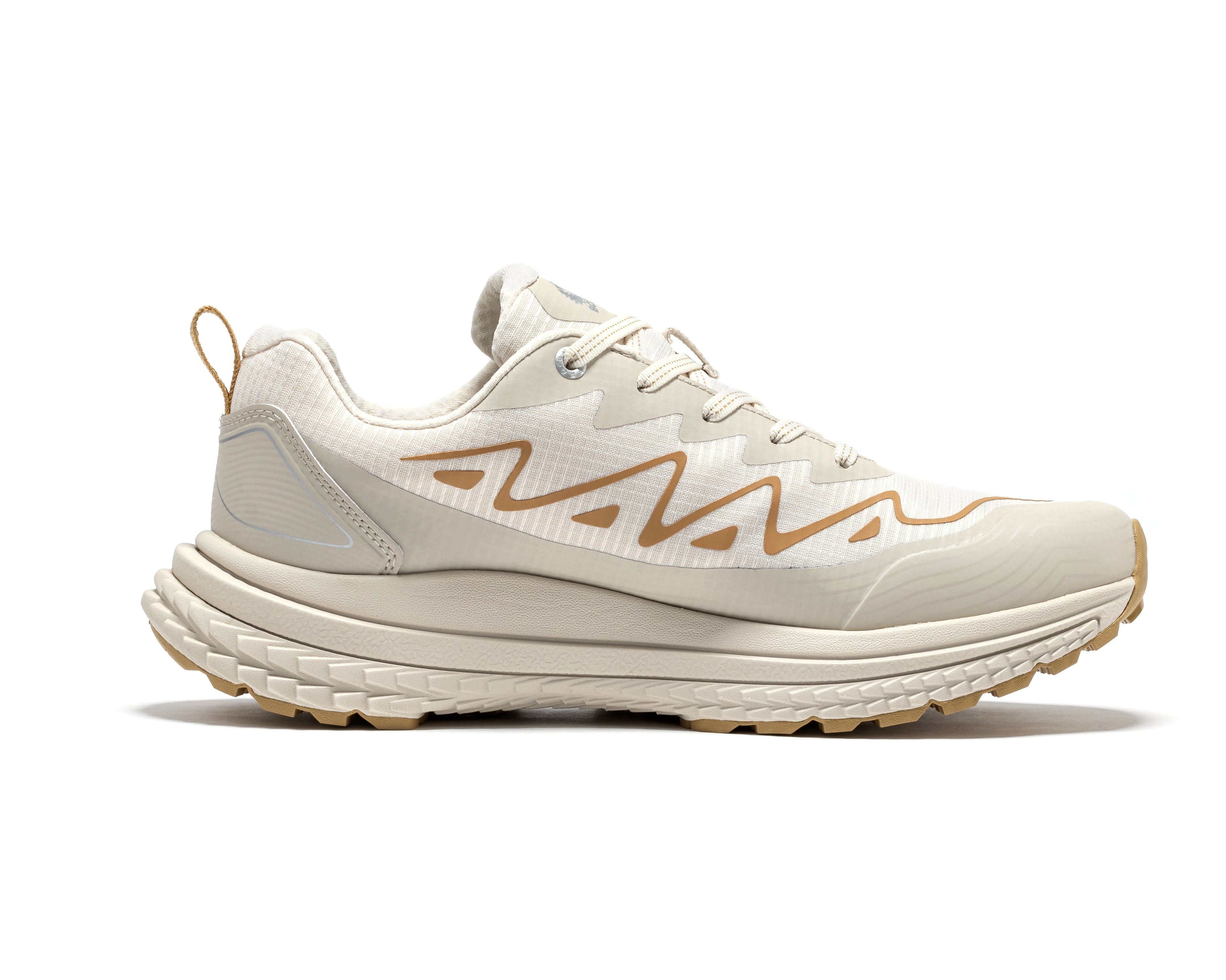 White Rock Rooster Pro hiking boots, 4-inch waterproof outdoor shoes with sturdy design and durable sole for outdoor adventures.