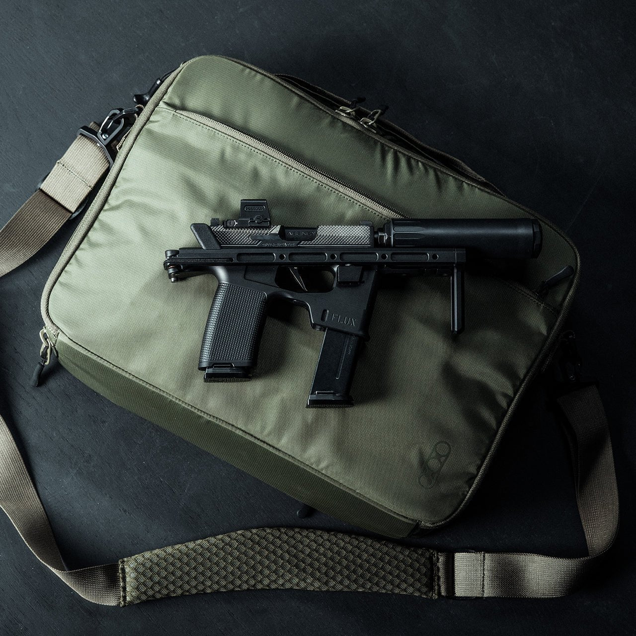 Fade Briefcase: Functional Carry-all Bag