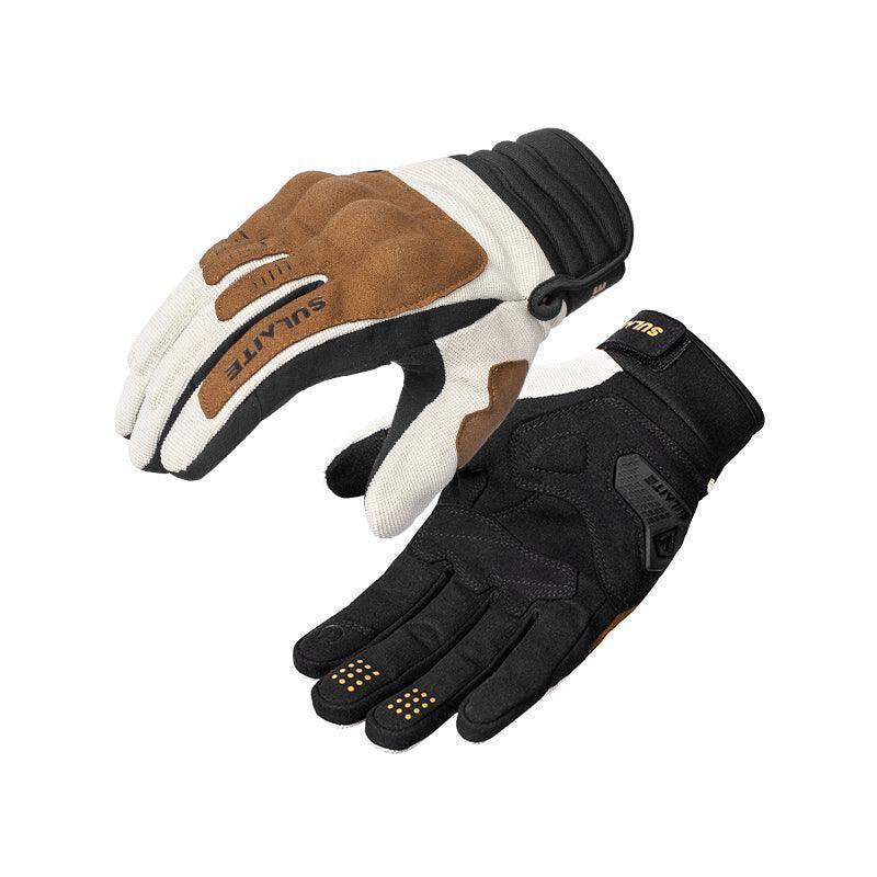 Bean's Moto Booth SULAITE™ G3 touch-screen motorcycle gloves with black leather and reinforced knuckles, designed for riding comfort and protection.
