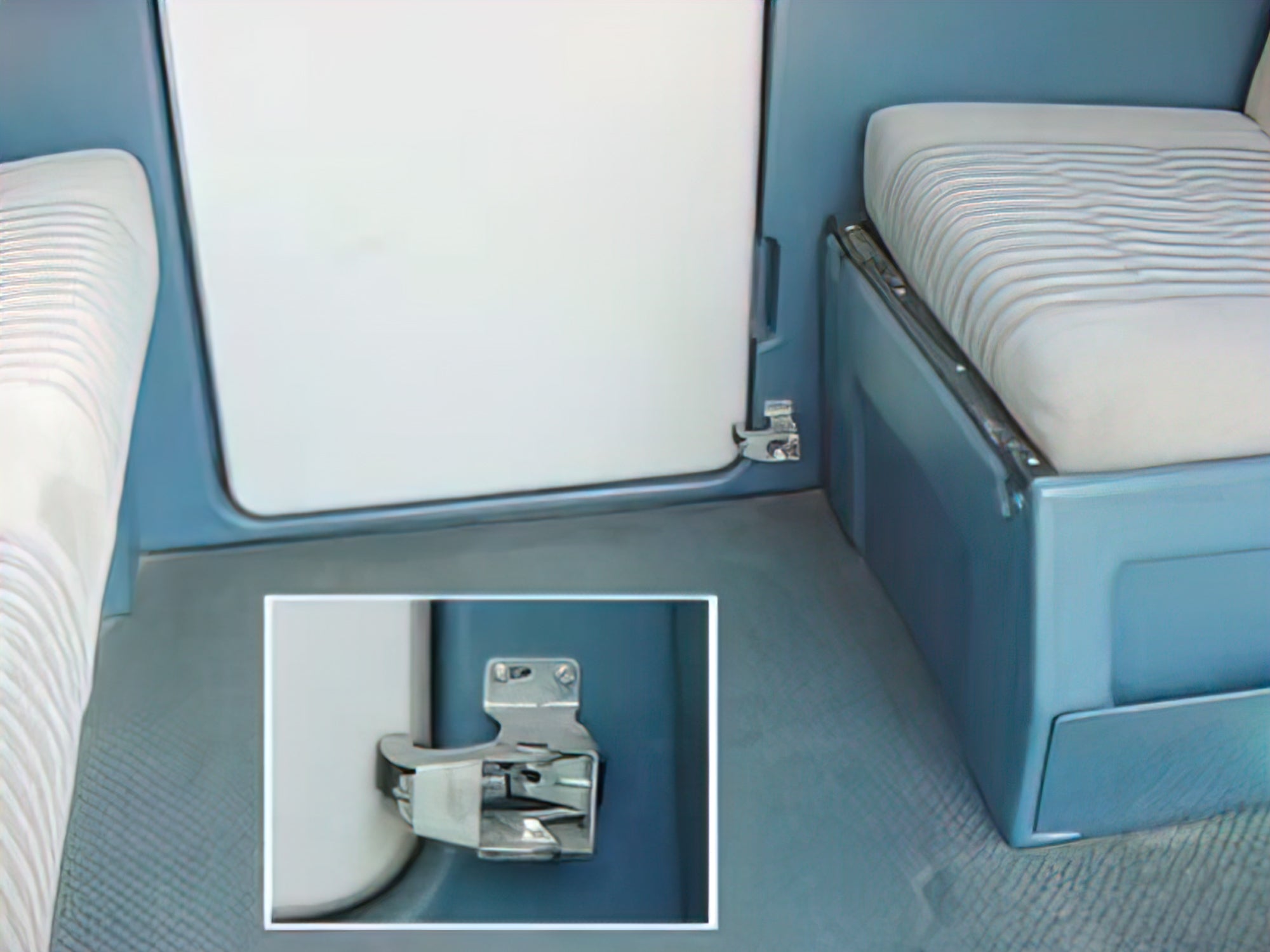 Swing-Out Table Latch [Vanagon Carat/Multivan/Weekender] - OVERLANDERS Outfitter