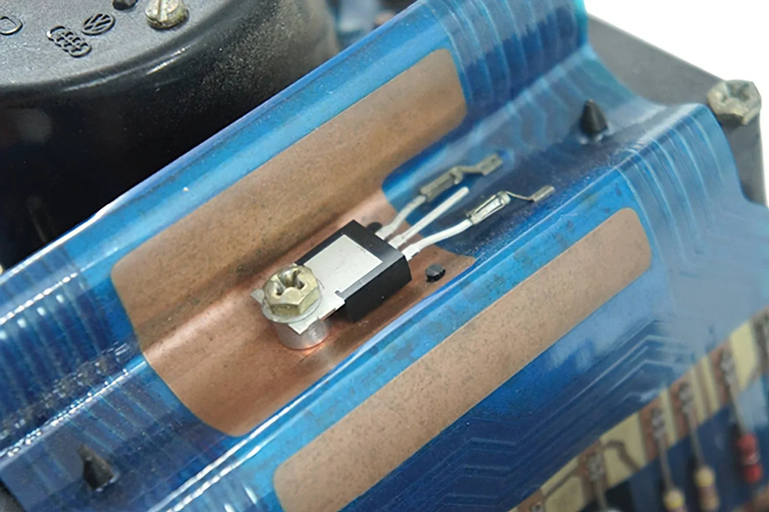 Voltage Regulator for Gauge Cluster - OVERLANDERS Outfitter