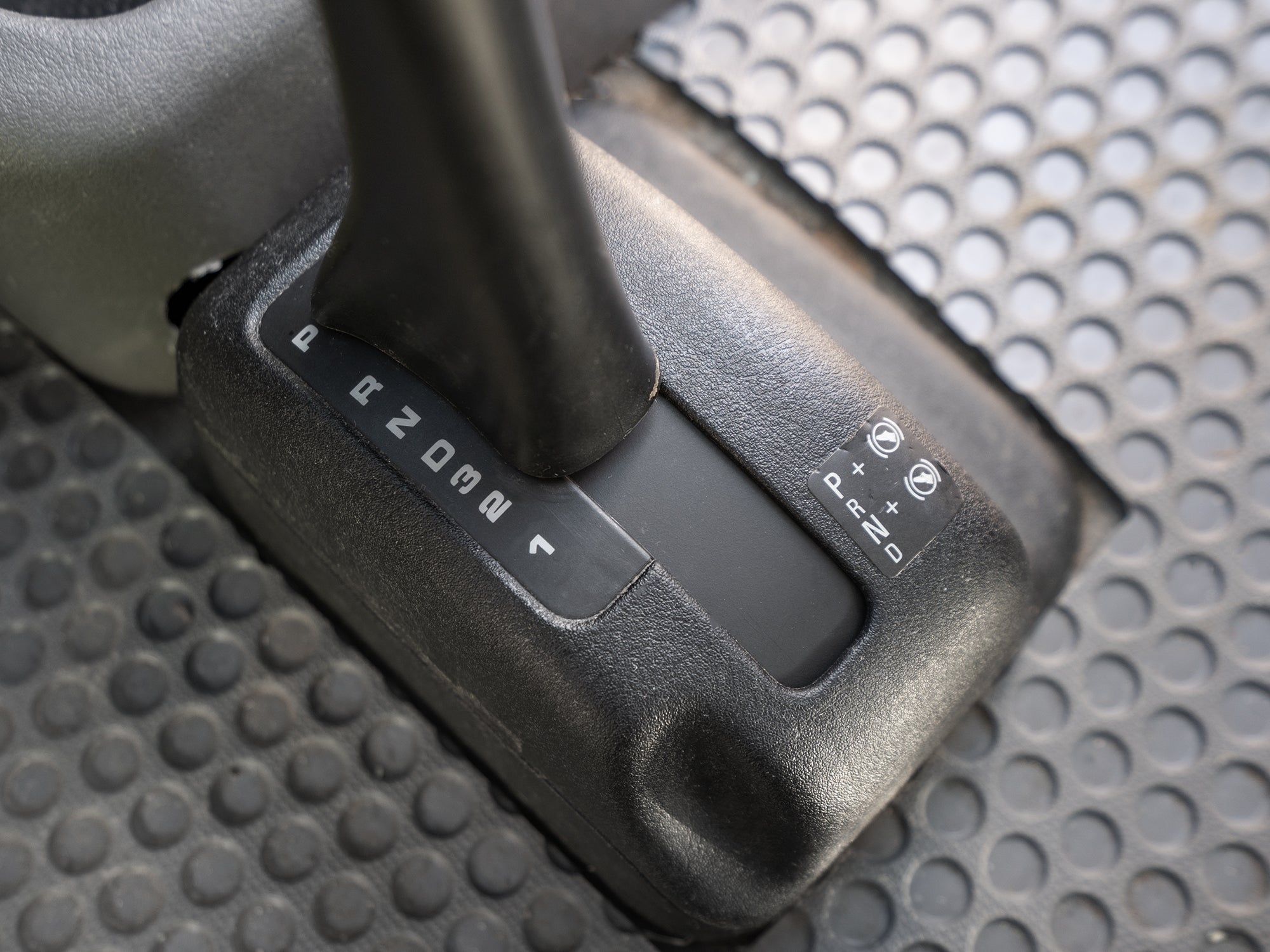 Shifter Dust Cover Strip [Eurovan] - OVERLANDERS Outfitter