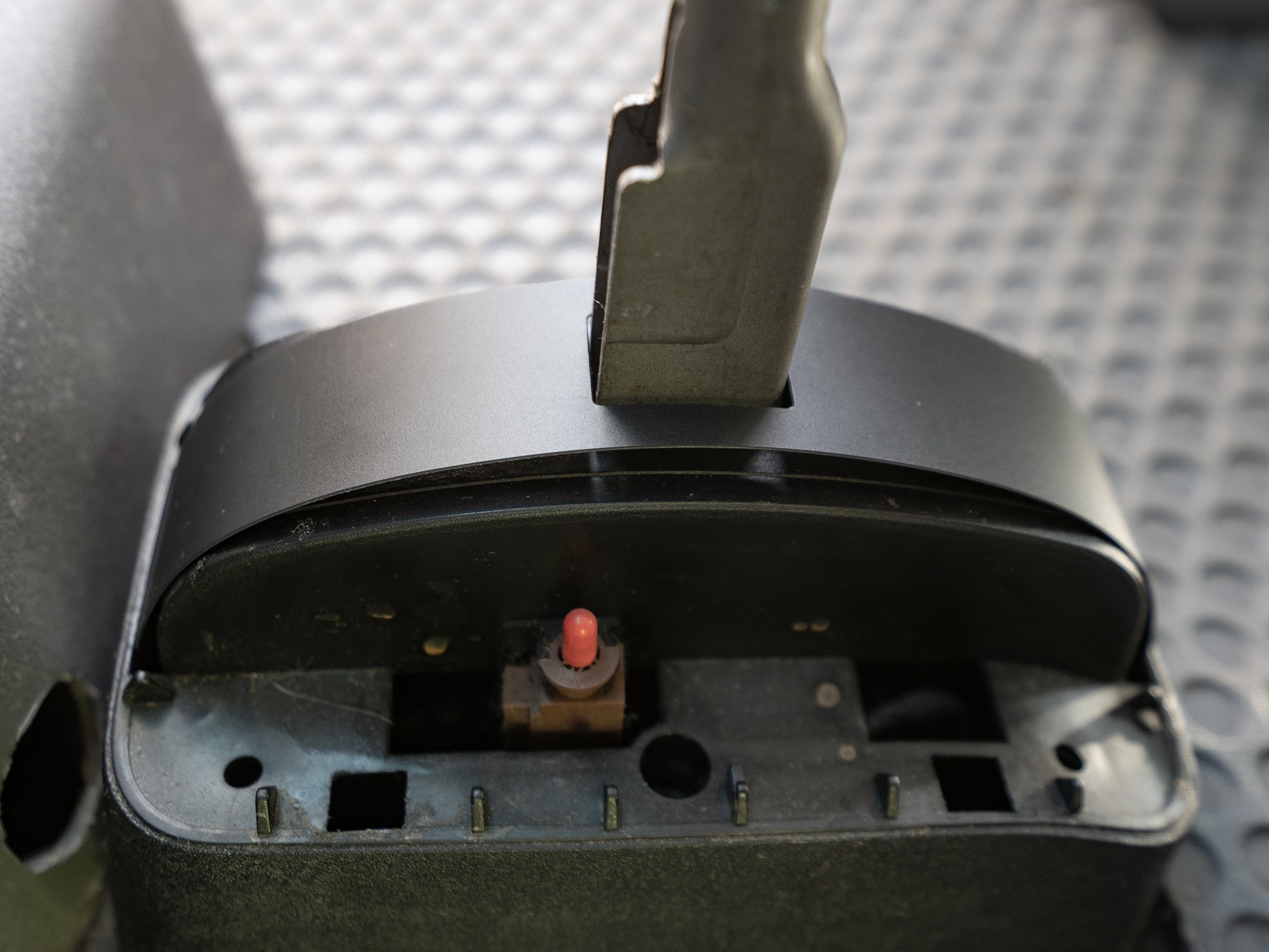 Shifter Dust Cover Strip [Eurovan] - OVERLANDERS Outfitter