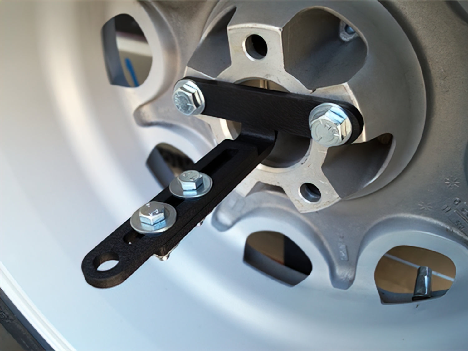 Reverse Spare Tire Carrier Storage Kit - OVERLANDERS Outfitter