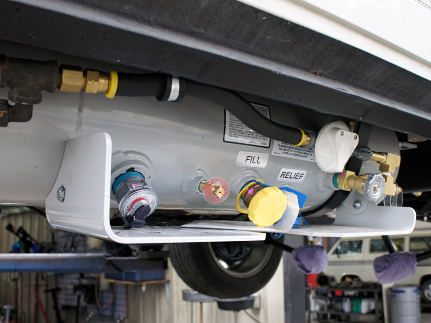 Larger Capacity LP Tank w/Level Indicator - OVERLANDERS Outfitter
