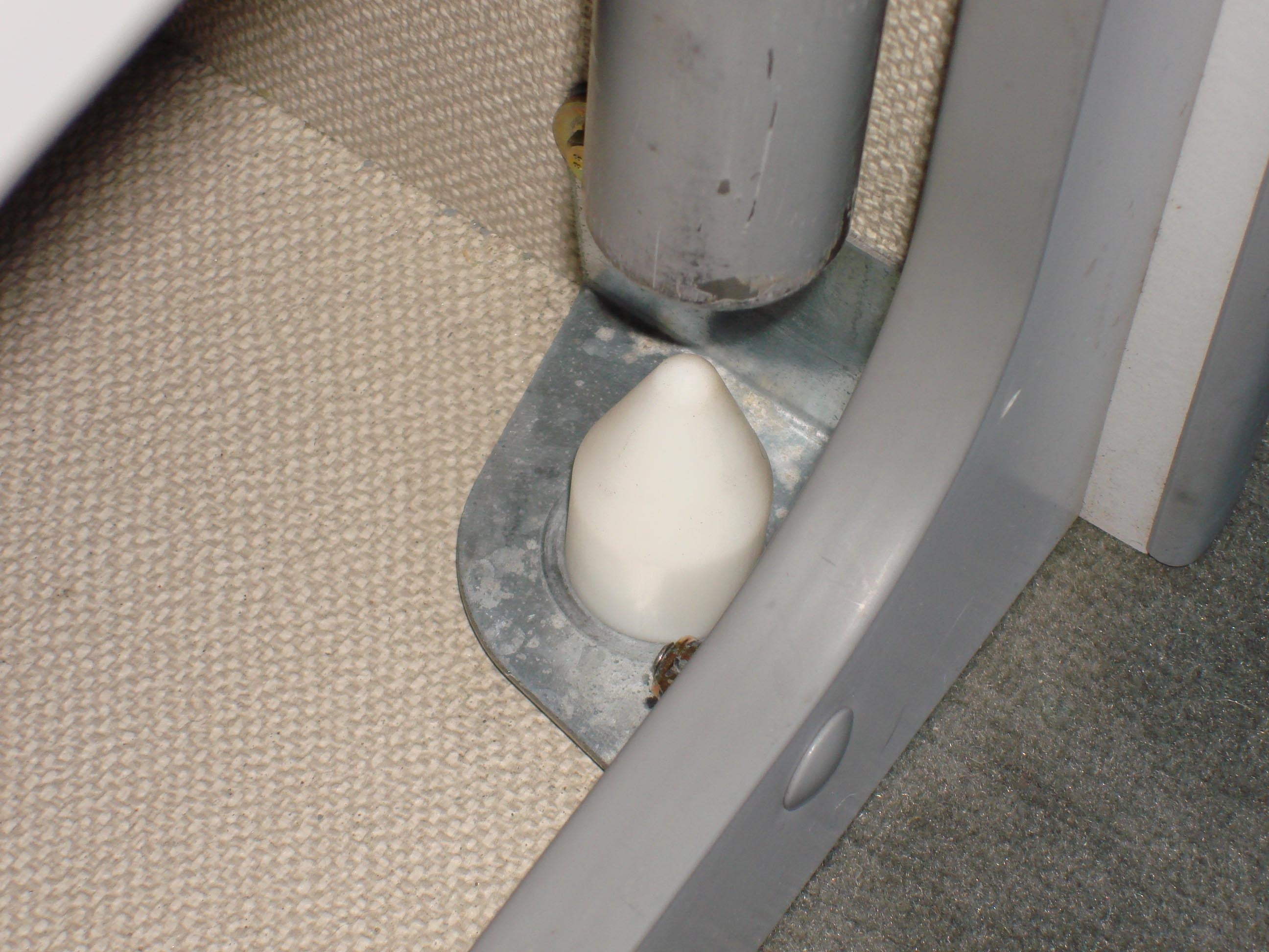 Rear Table Leg Guide [Vanagon Westfalia] - OVERLANDERS Outfitter