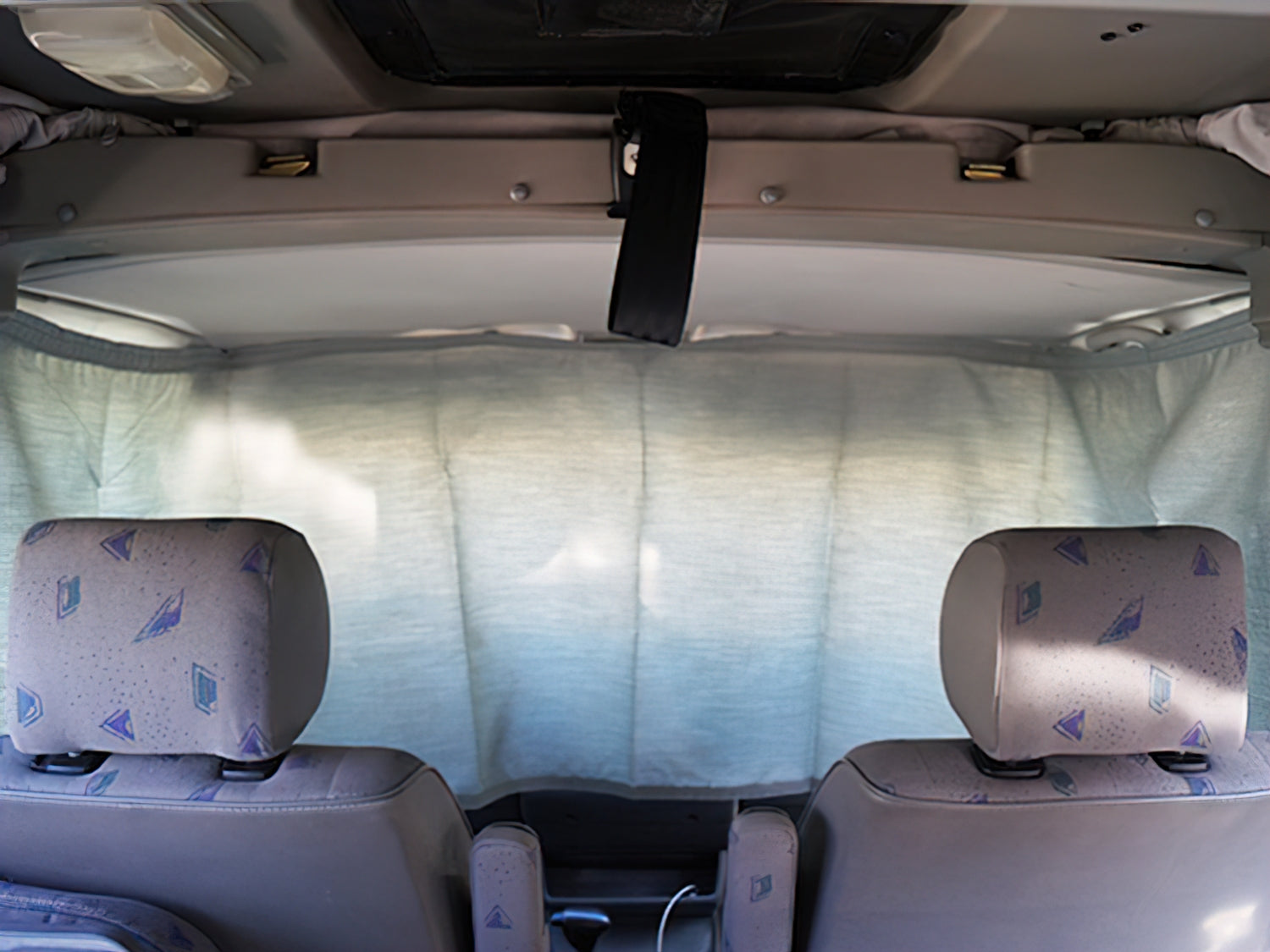 Front Curtain [Eurovan] - OVERLANDERS Outfitter