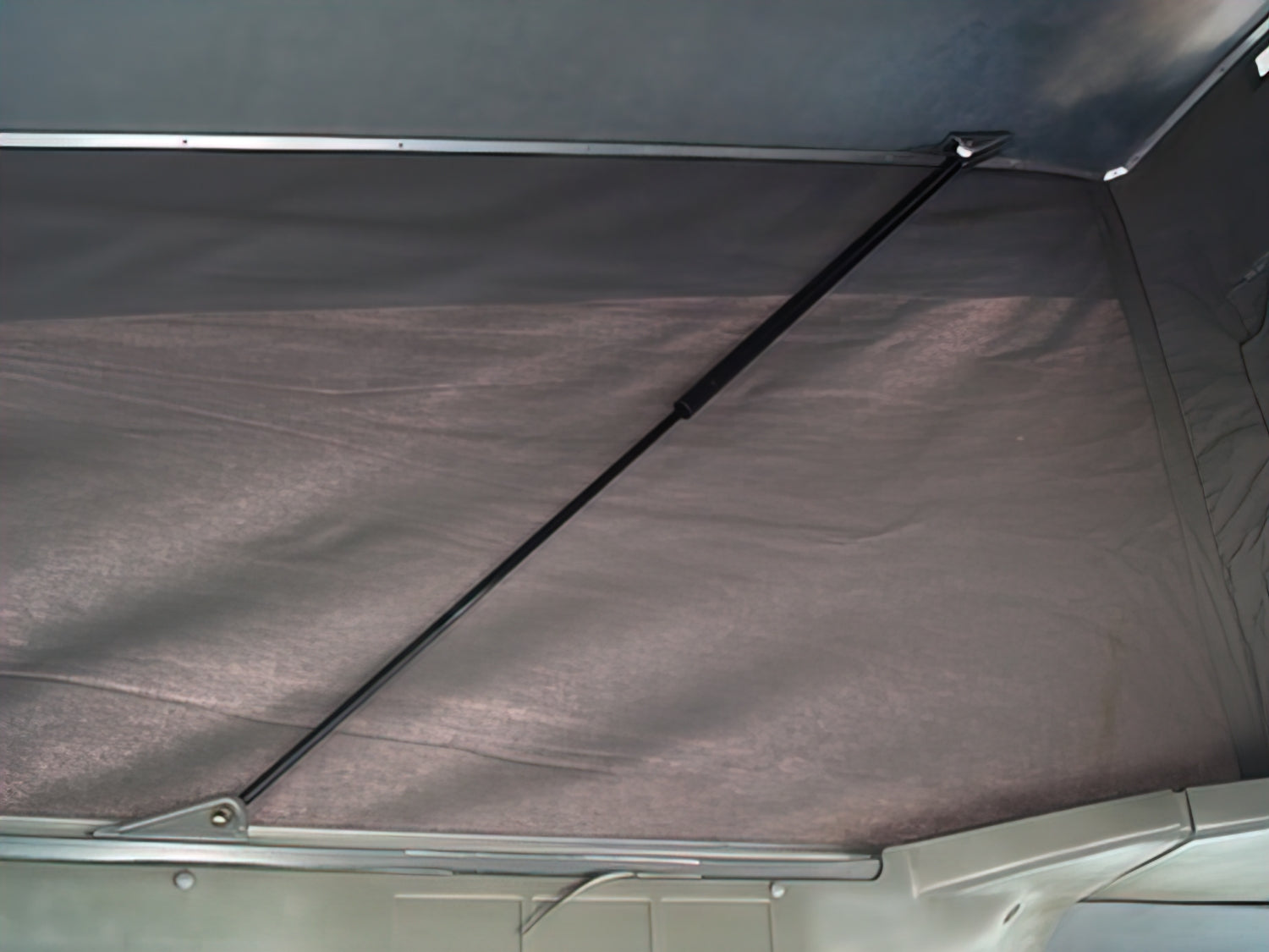 Pop-Top Lift Assist [Eurovan Weekender] - OVERLANDERS Outfitter
