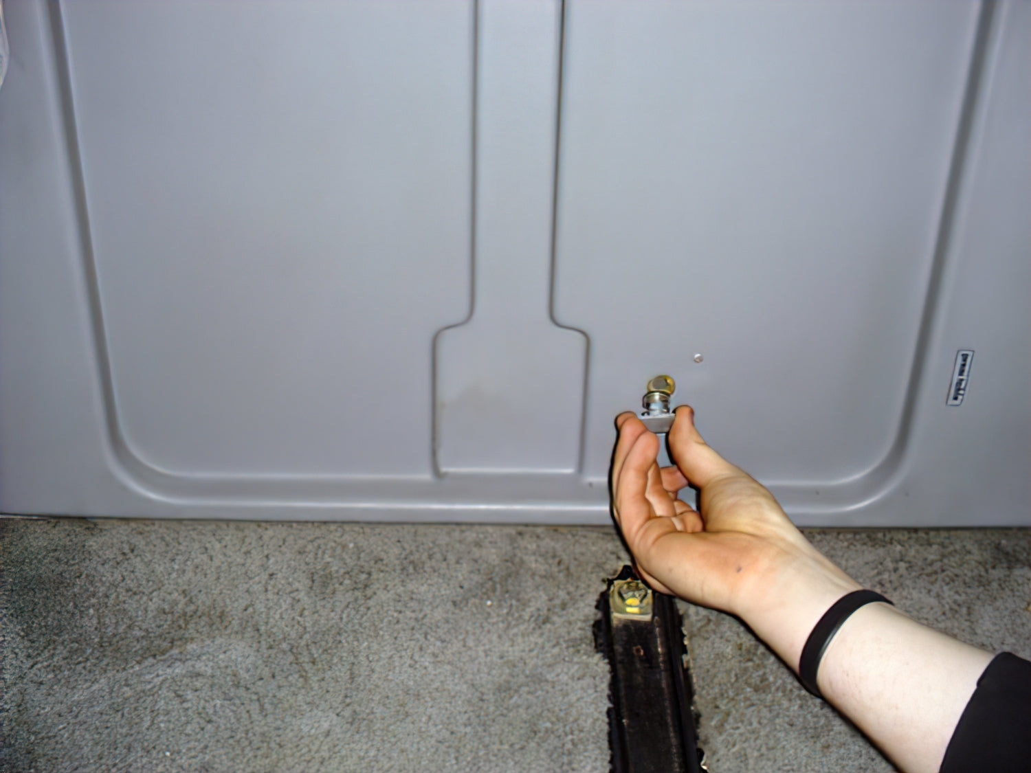 Table Latch [Late Vanagon] - OVERLANDERS Outfitter