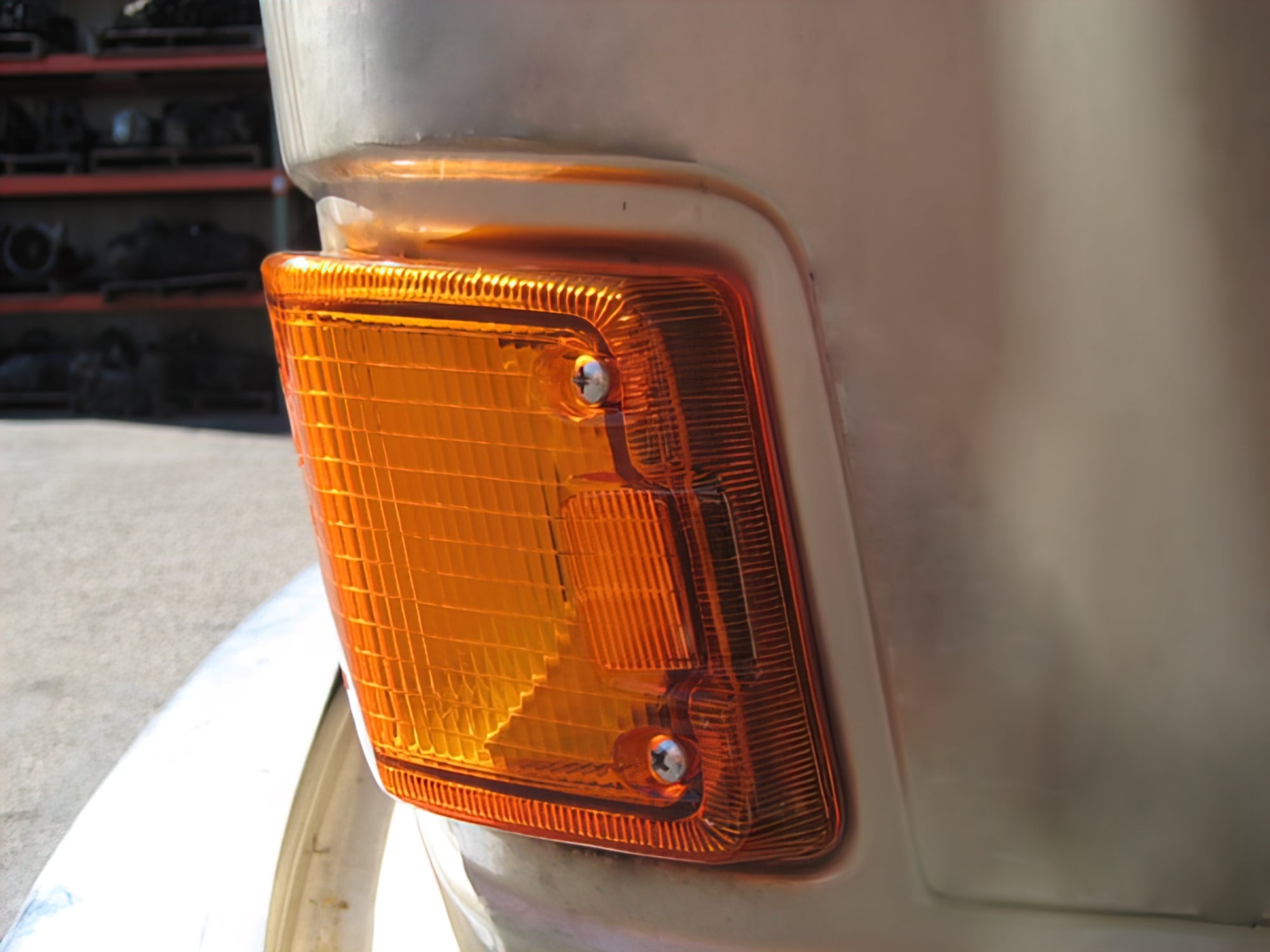 Turn Signal Lens - Left Front [Vanagon] - OVERLANDERS Outfitter