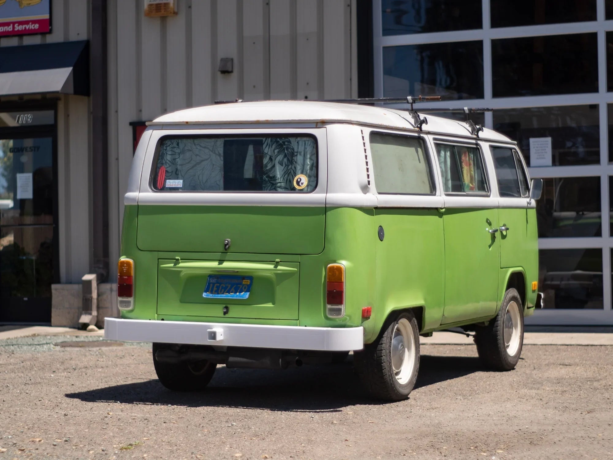 Bumper With Integrated Hitch [Bus] - OVERLANDERS Outfitter