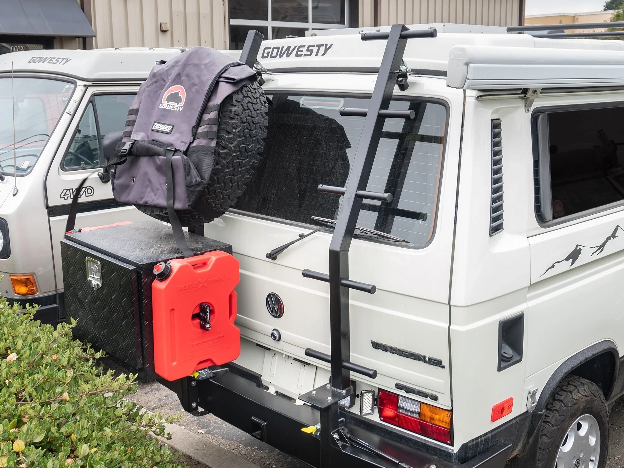 Universal Carrier for Swing-Away Arm [Vanagon] - OVERLANDERS Outfitter