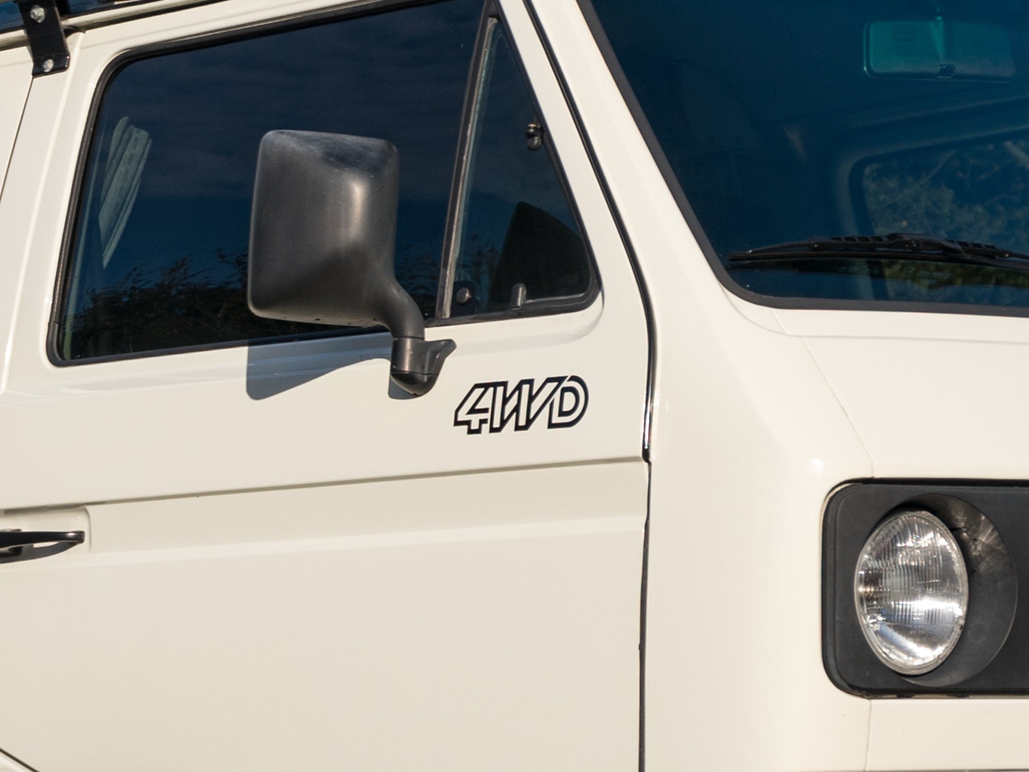 4WD Decal - OVERLANDERS Outfitter