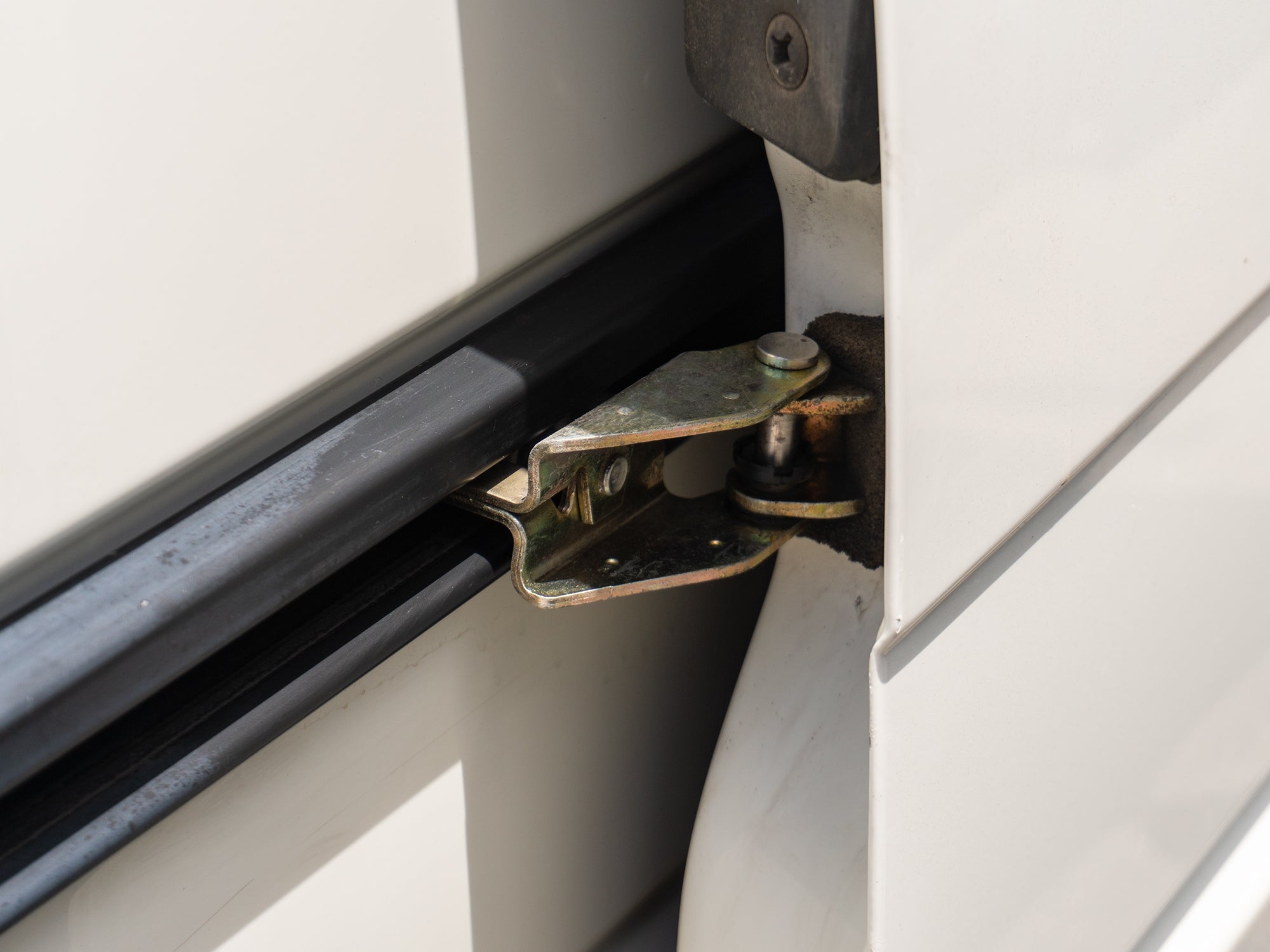 Sliding Door Hinge Assembly - Left Side [Eurovan] - OVERLANDERS Outfitter
