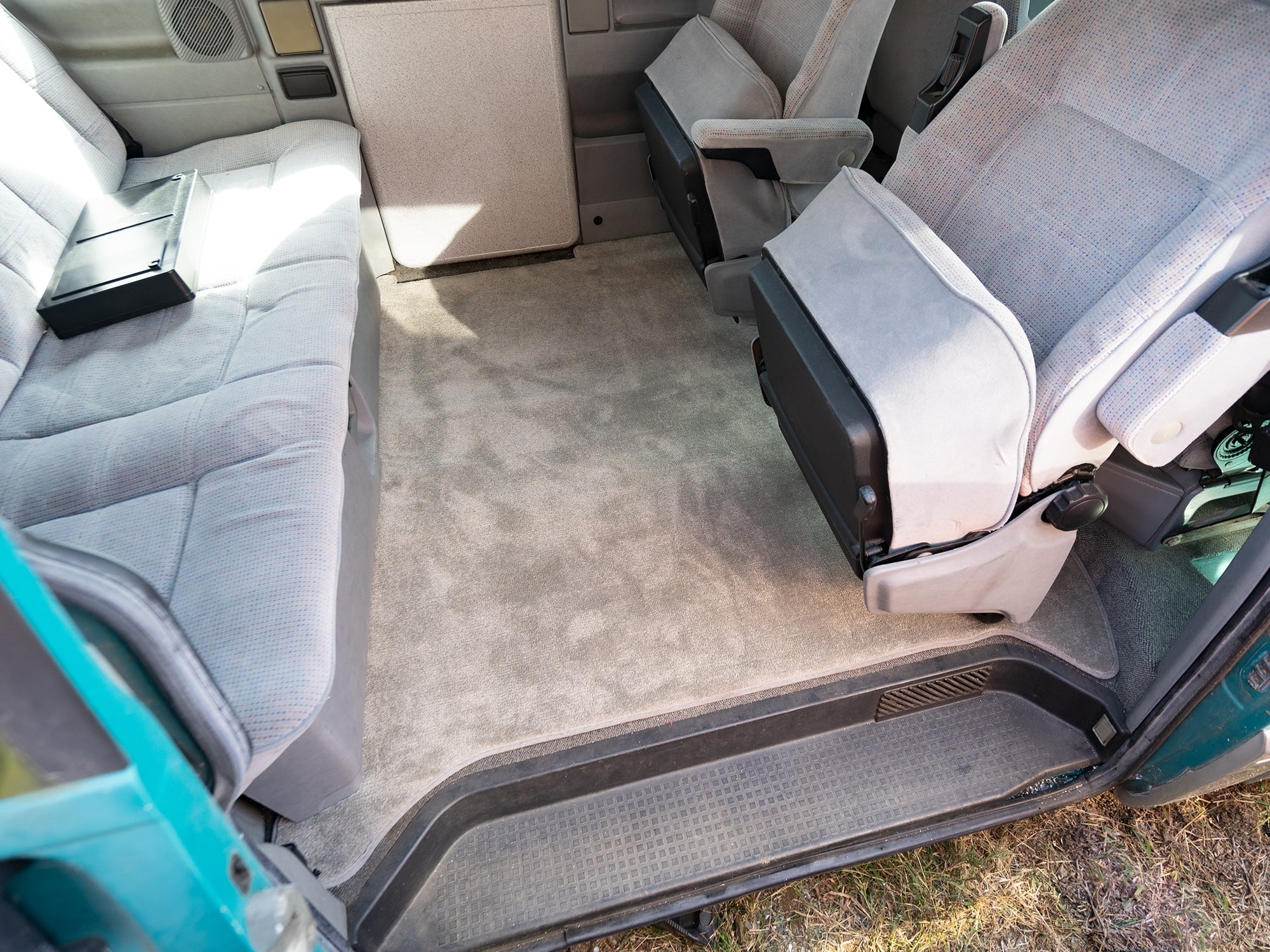 Carpet Mat - Passenger Area [Eurovan MV Hardtop] - OVERLANDERS Outfitter