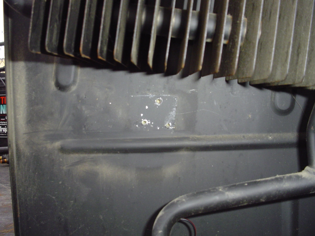 Retrofit Refrigerator Fan [Vanagon] - OVERLANDERS Outfitter
