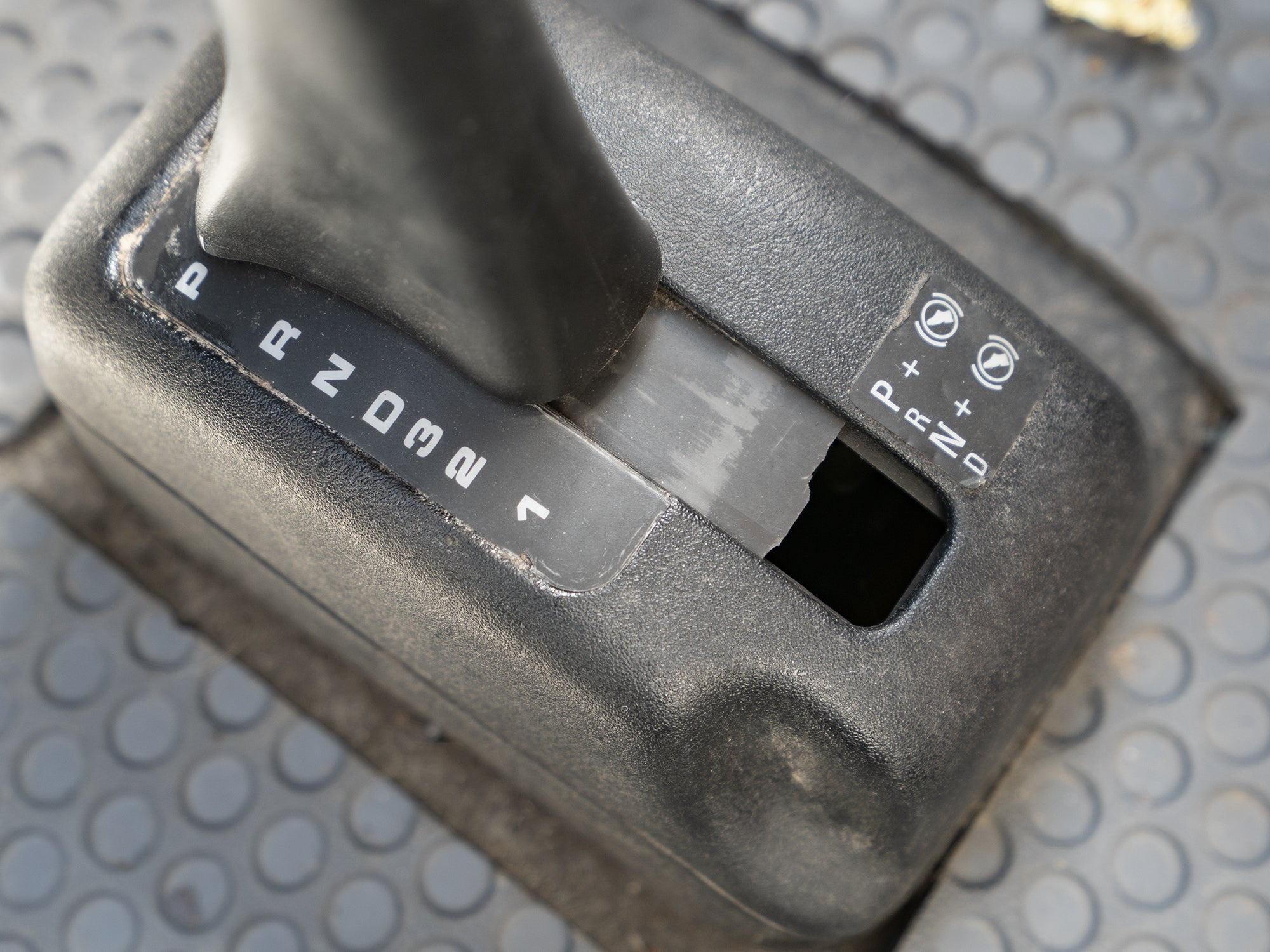 Shifter Dust Cover Strip [Eurovan] - OVERLANDERS Outfitter