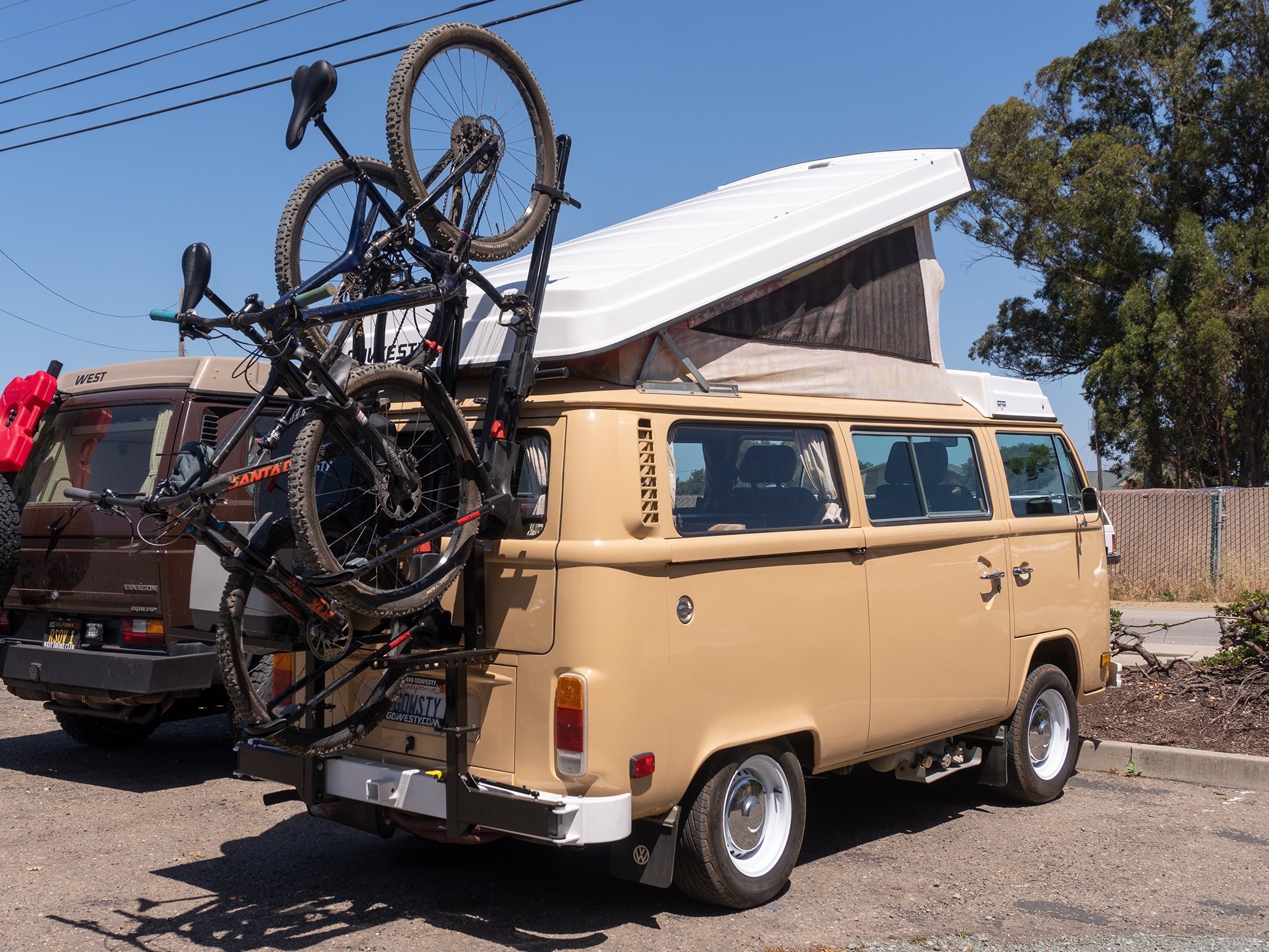 Universal Carrier for Swing-Away Arm [Bus] - OVERLANDERS Outfitter