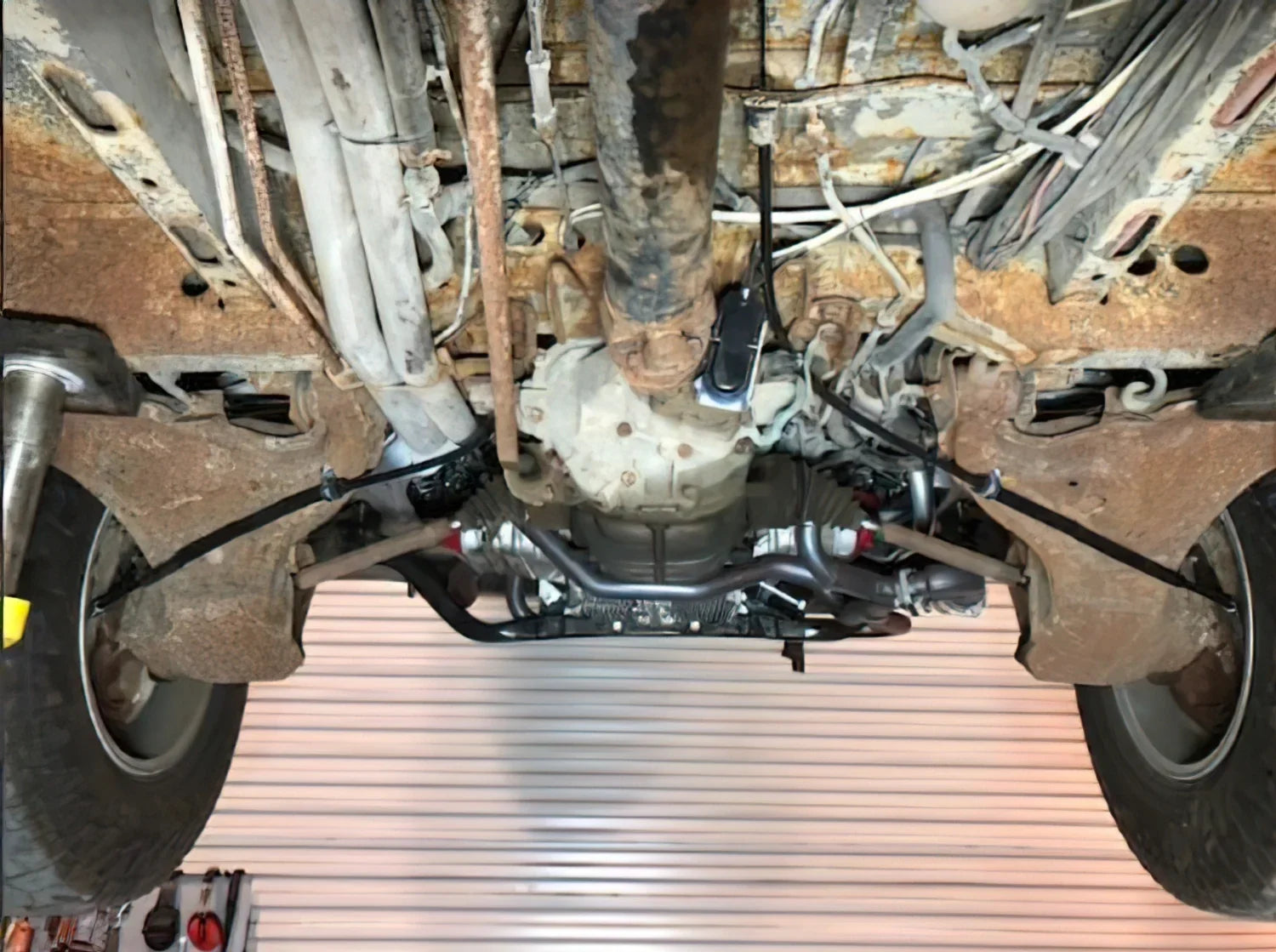 Rear Hand Brake Cable L/R [Vanagon]