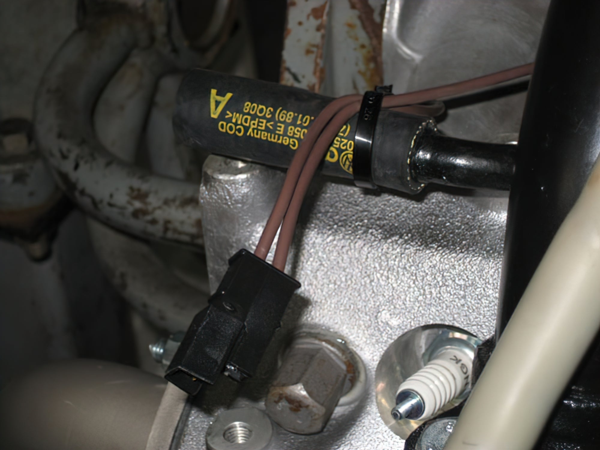 Oil Pressure Switch Harness [Late Vanagon] - OVERLANDERS Outfitter