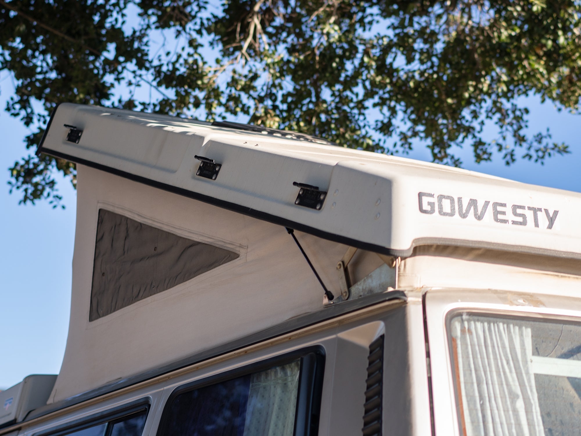 Pop-Top Lift Assist (Basic Kit) [Vanagon] - OVERLANDERS Outfitter