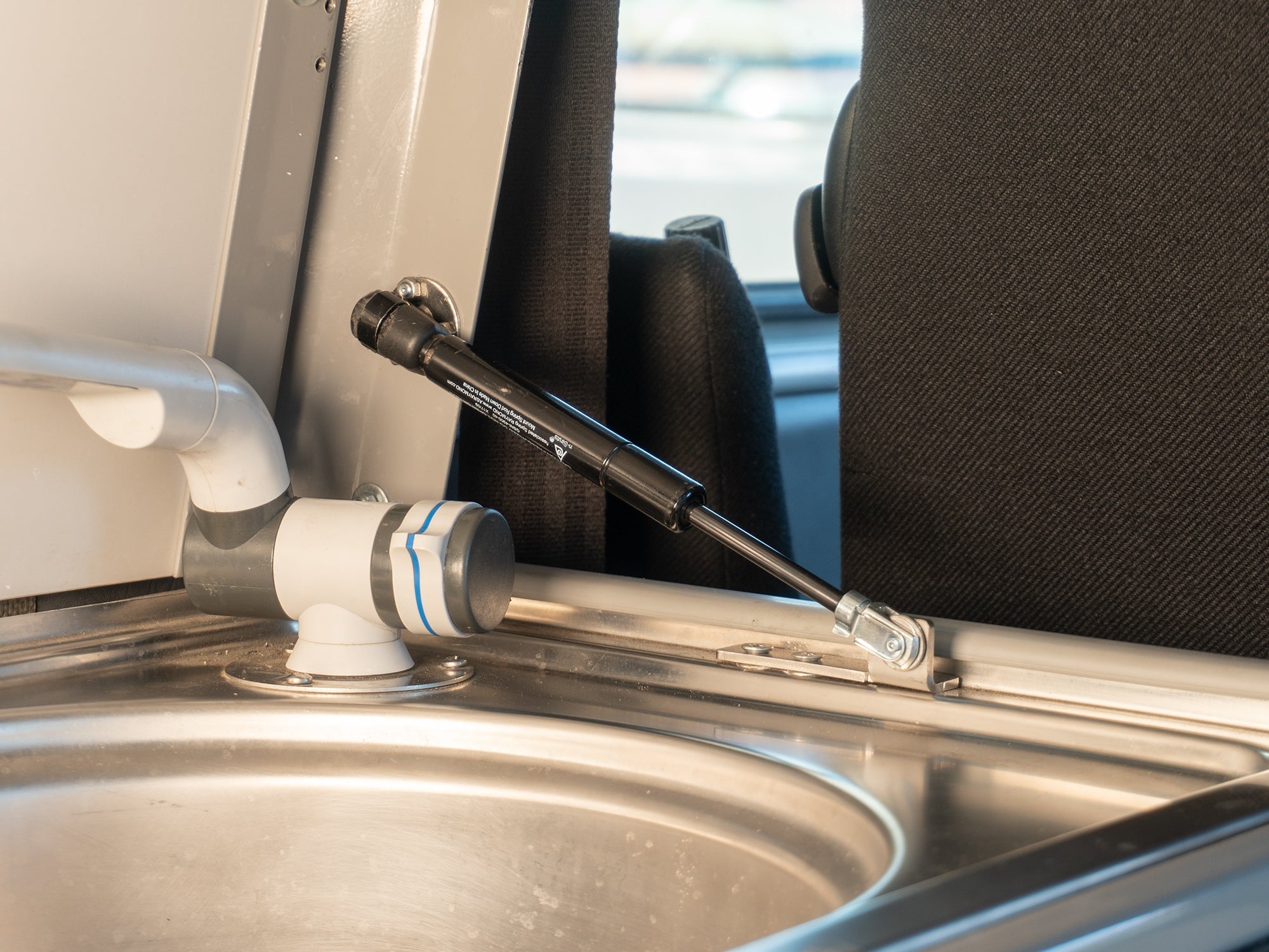 Stove Lid Gas Strut Conversion Kit [Vanagon] - OVERLANDERS Outfitter
