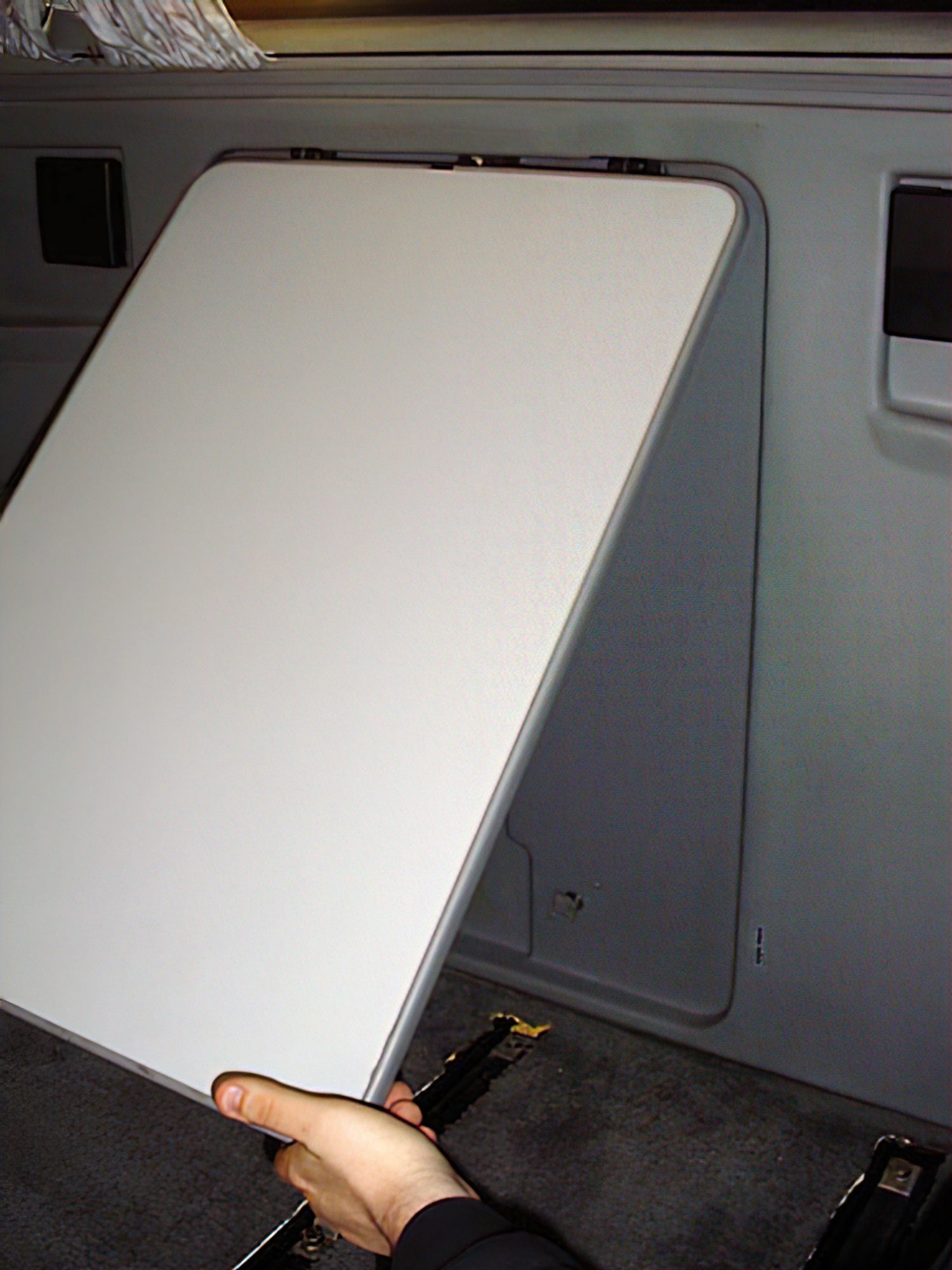 Table Latch [Late Vanagon] - OVERLANDERS Outfitter