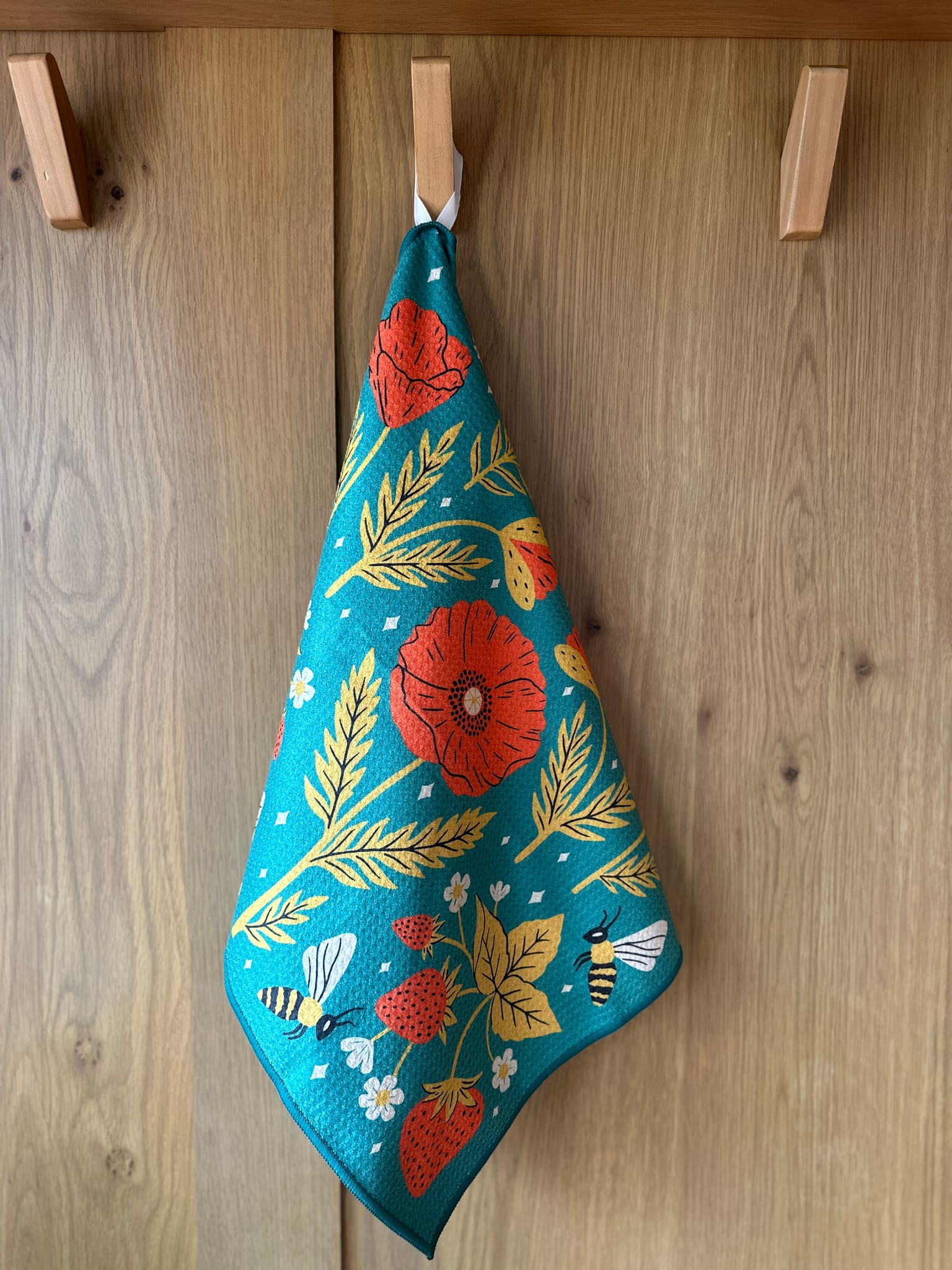 Garden Buzz Kitchen & Tea Towel - OVERLANDERS Outfitter