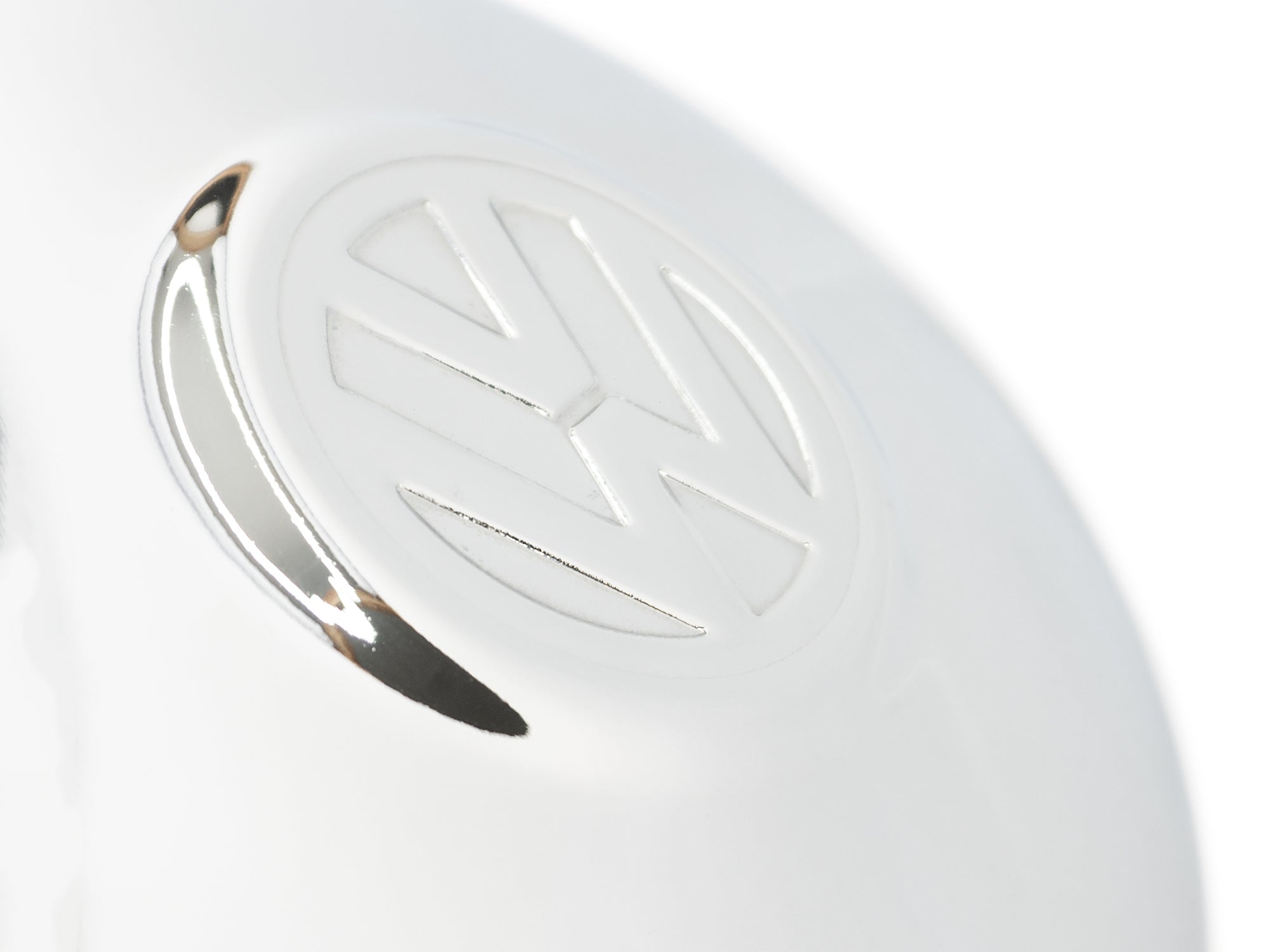 Hubcap with VW Logo - OVERLANDERS Outfitter