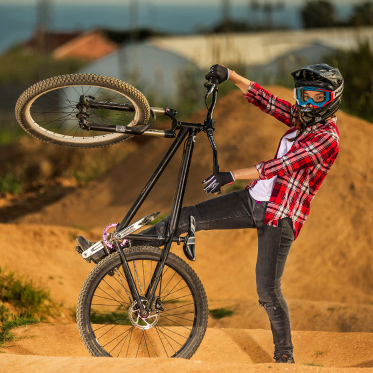 ZEITBIKE HIRZL Grippp Light FF bike gloves showing breathable fabric, padded palms, and secure finger grip for cycling comfort.