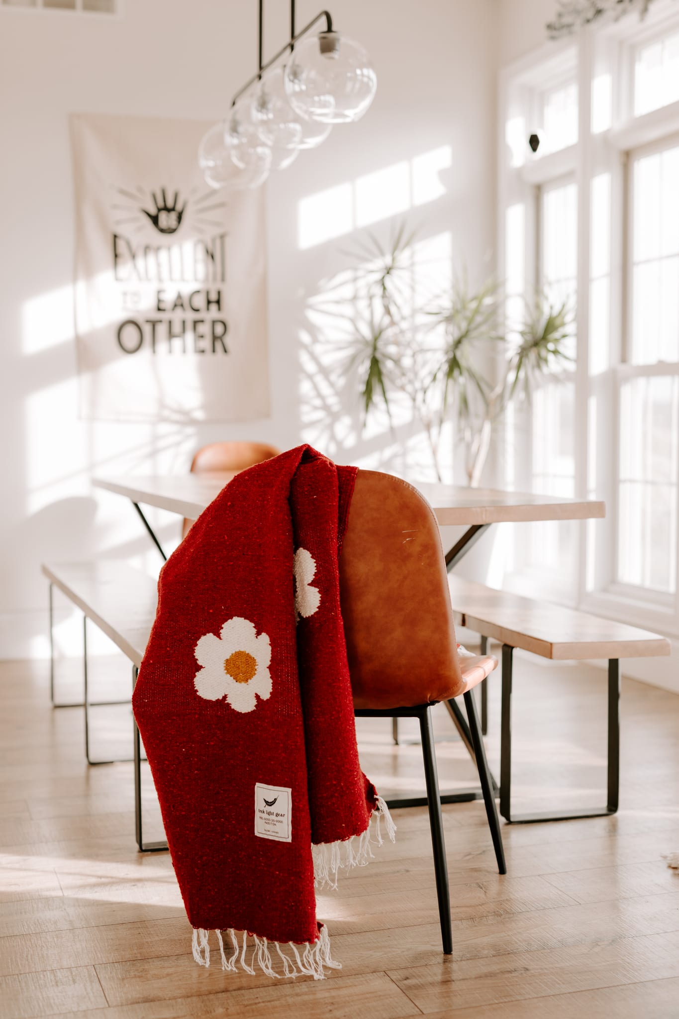 Lazy Daisy Blanket - OVERLANDERS Outfitter