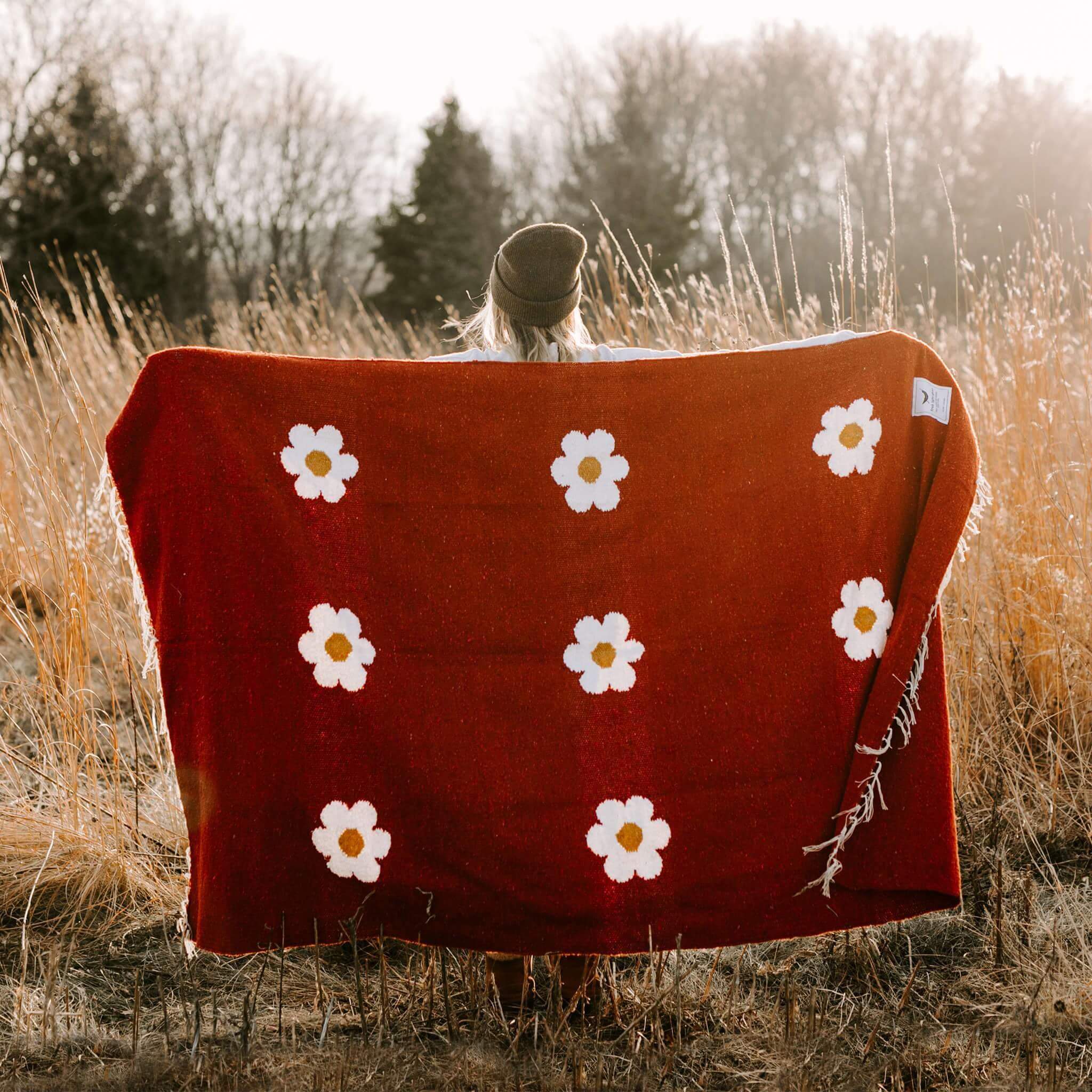 Lazy Daisy Blanket - OVERLANDERS Outfitter