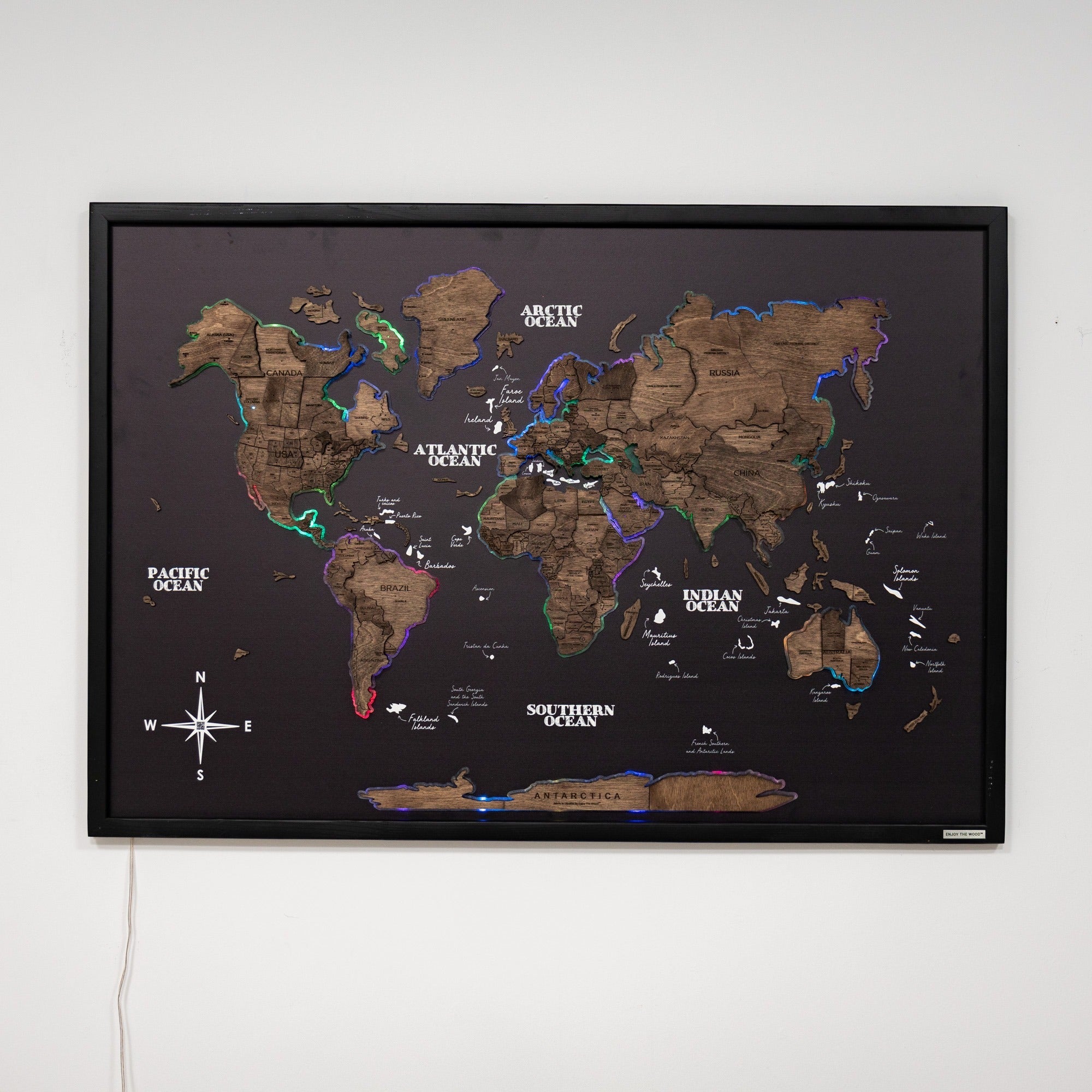 Map on Board LED 2.0 Dark Walnut