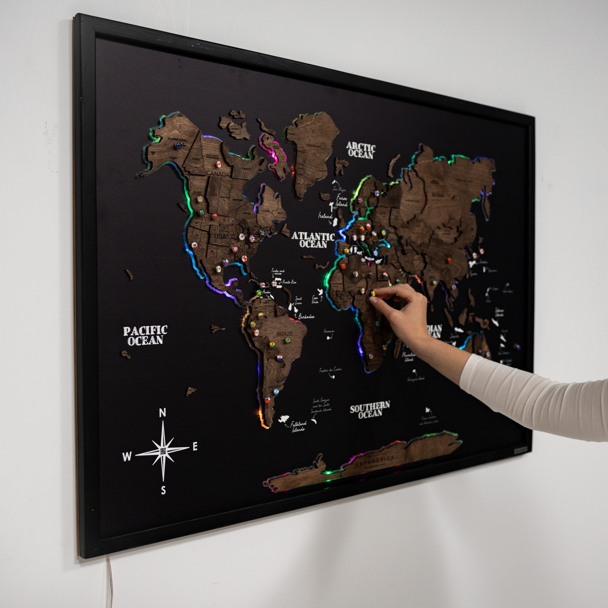Map on Board LED 2.0 Dark Walnut