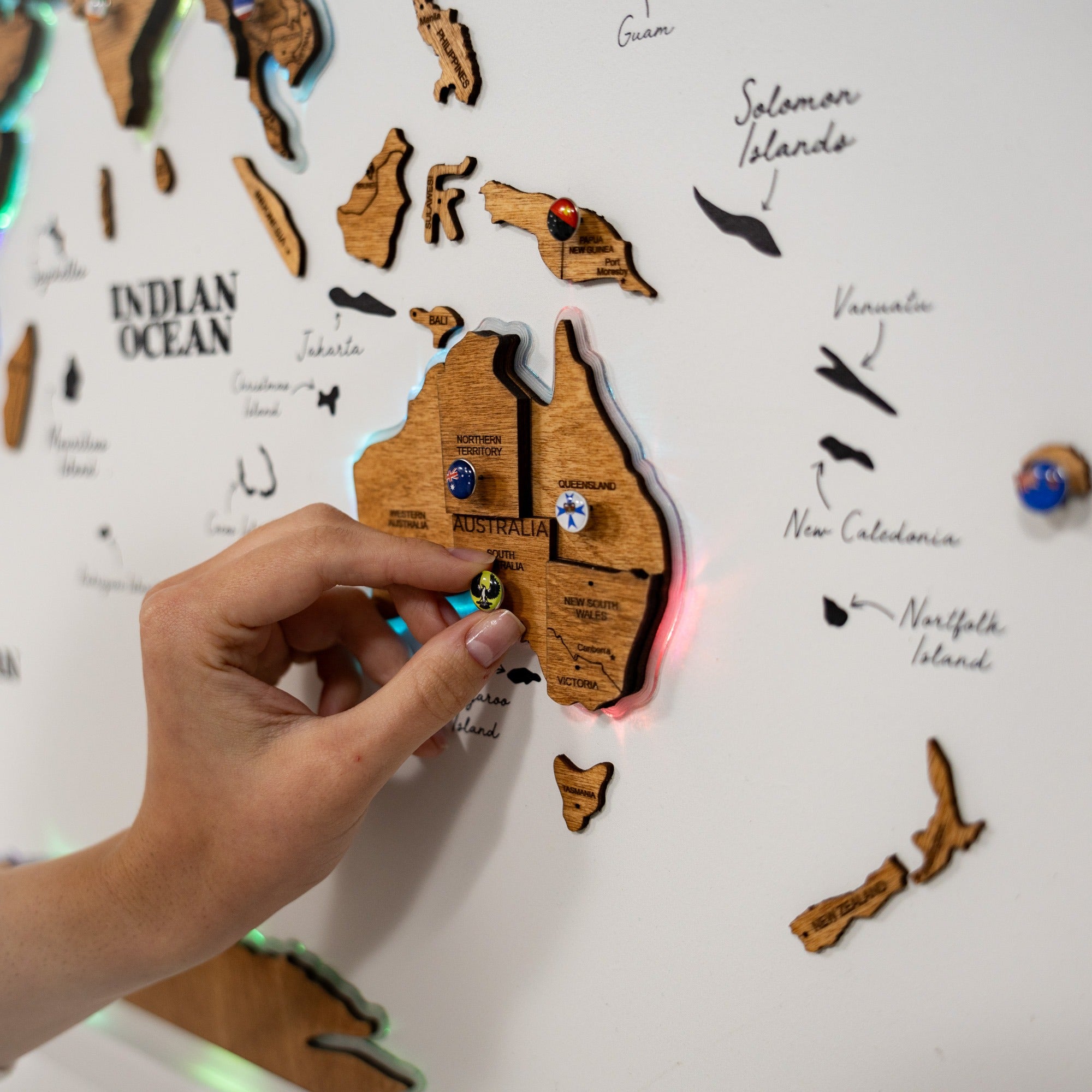Map on Board LED 2.0 Oak