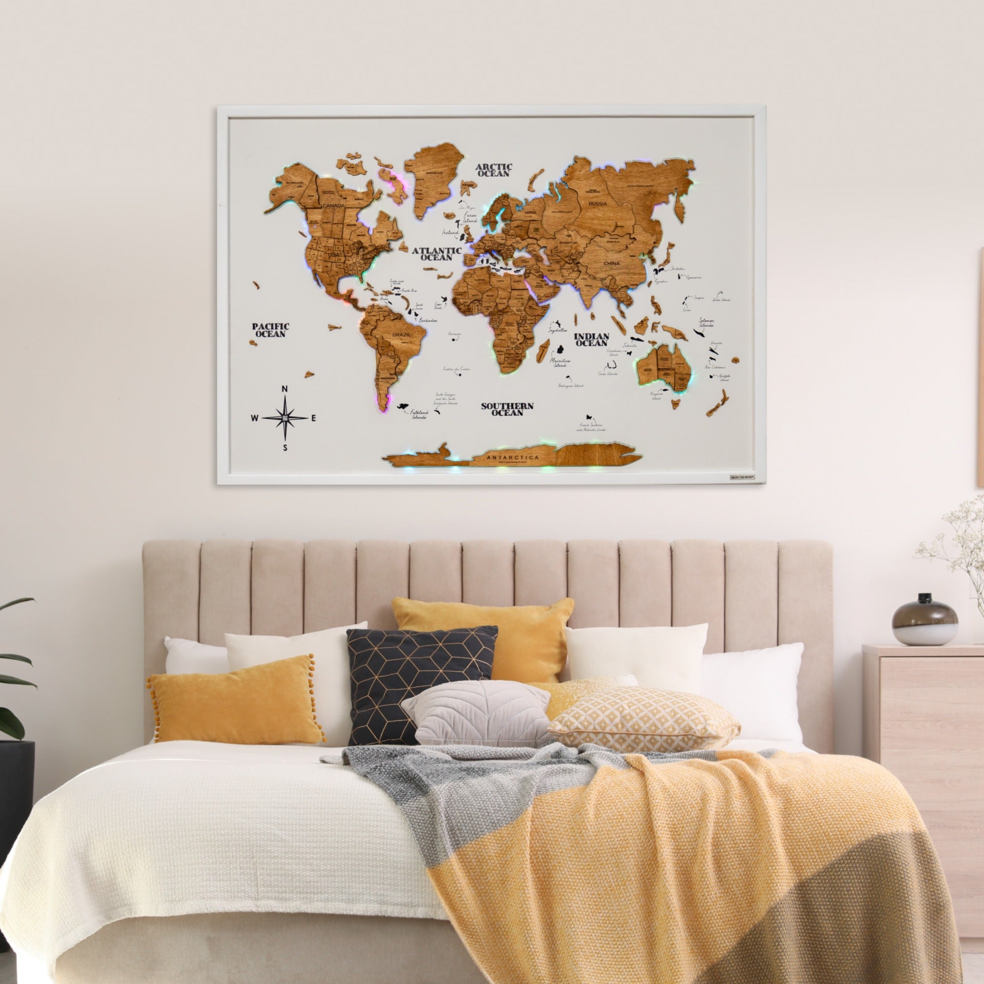 Map on Board LED 2.0 Oak - OVERLANDERS Outfitter