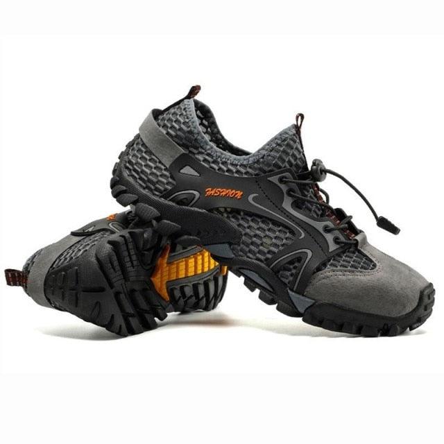 Men and women's breathable mesh hiking shoes by Stevvex with quick-dry rubber soles, suitable for water sports and barefoot walking.