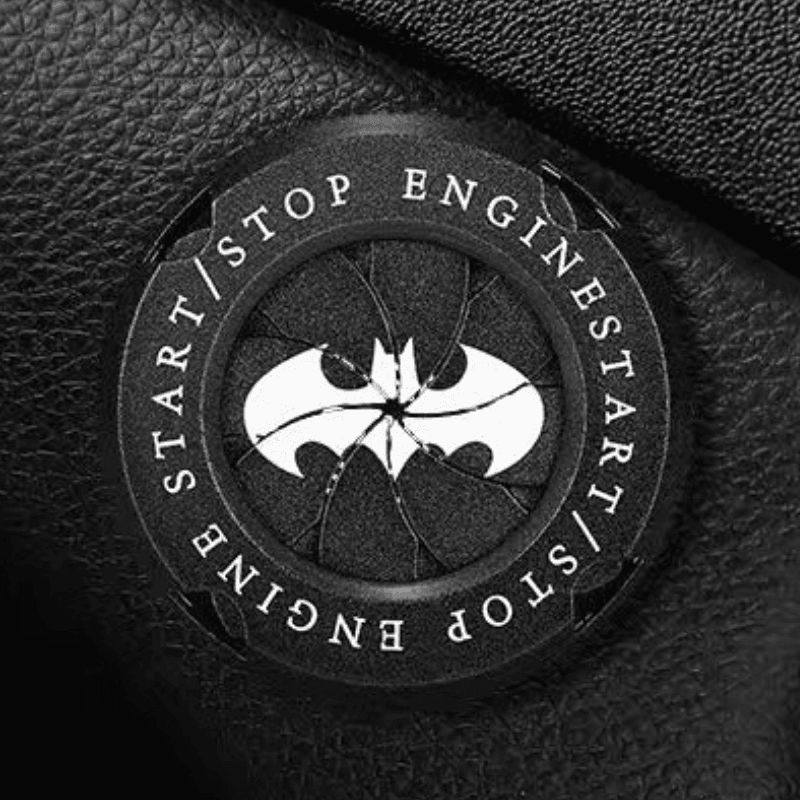 Customizable motorcycle igniter cover with central logo from Bean's Moto Booth, featuring a sleek design.