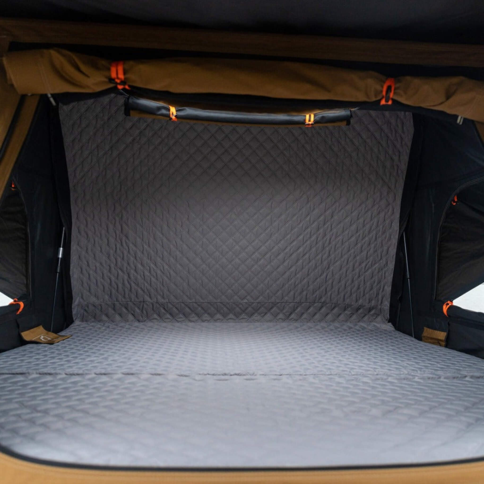 Naturnest Sirius 2 Premium 2XL 3-Person Clamshell Rooftop Tent (SAK91382) - OVERLANDERS Outfitter