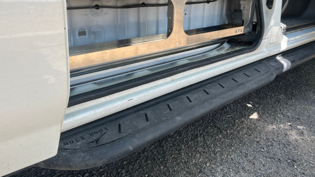 Avatar Offroad NV3500 RockBody side steps extension for improved vehicle access and rugged off-road style.