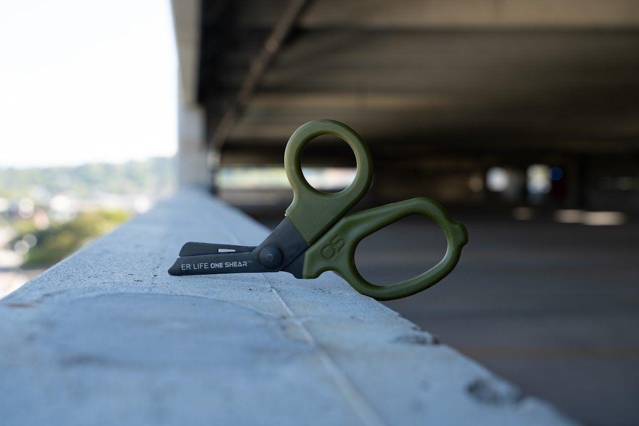 MINI Compact Medical Olive Drab Tactical Trauma Shears | ONE SHEAR® - OVERLANDERS Outfitter